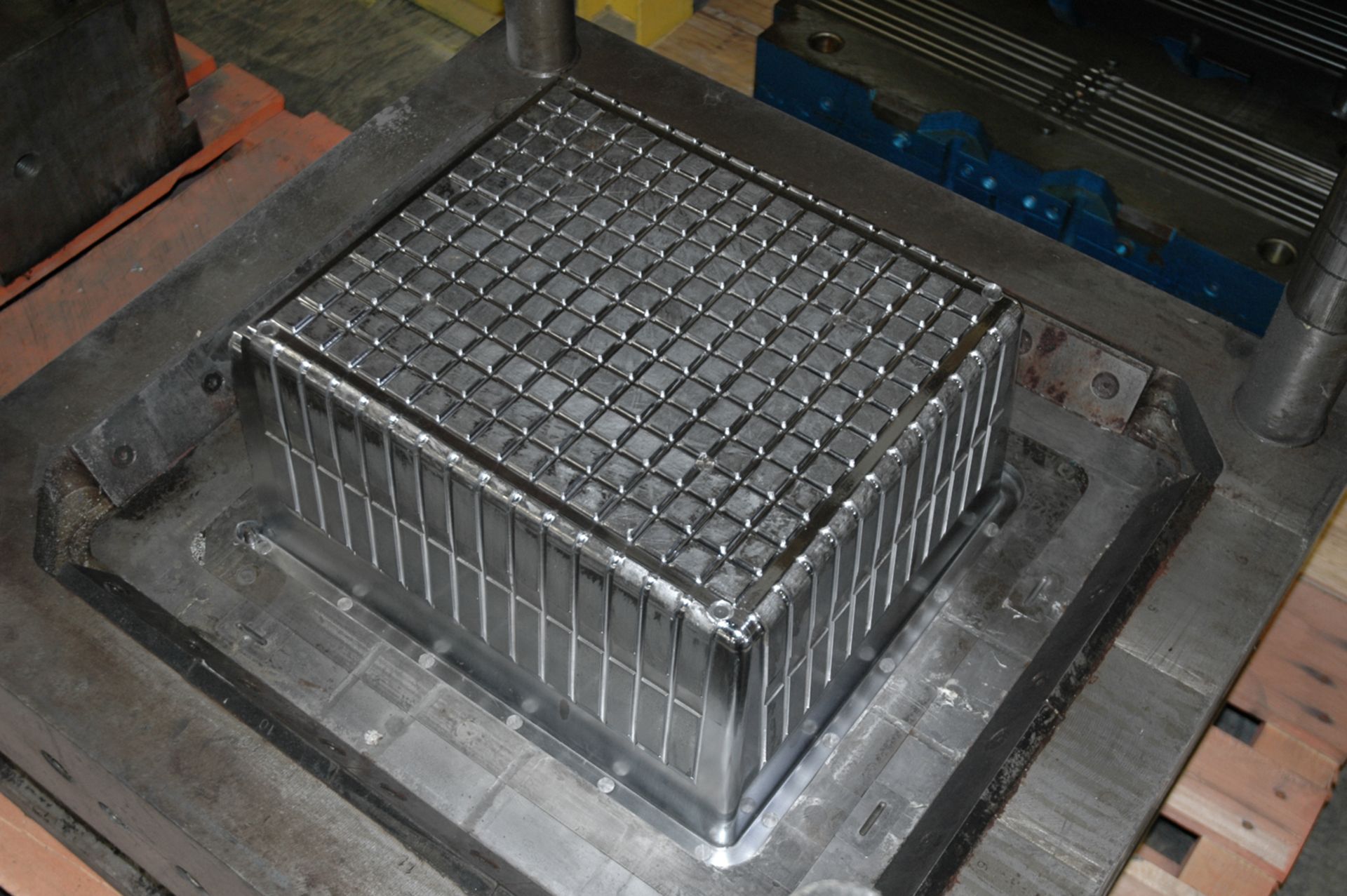 Stacking Basket Mold - Image 15 of 19