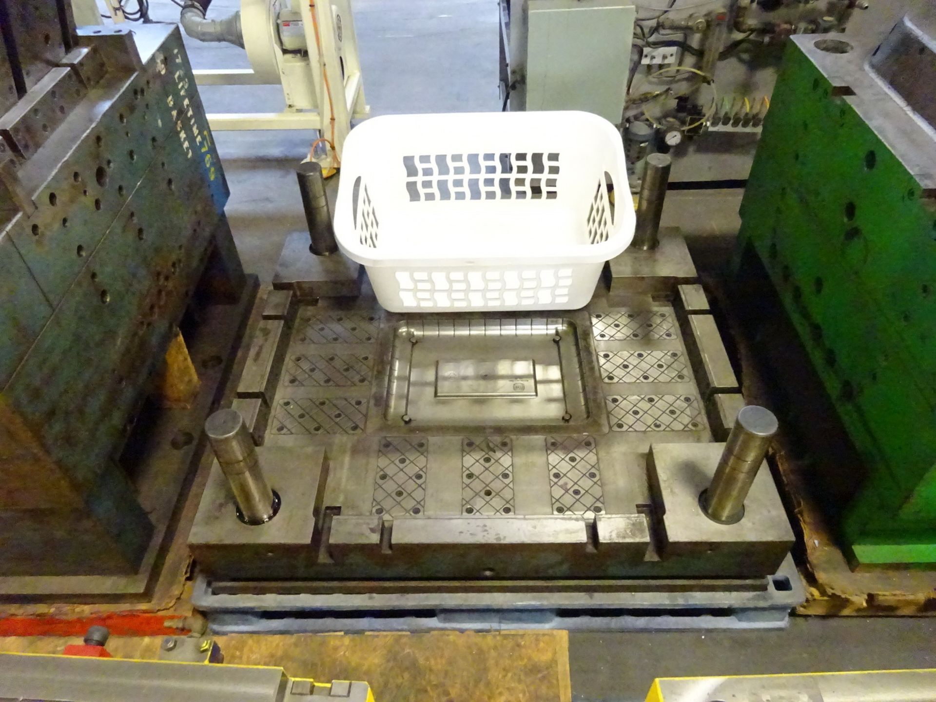 Molds & Plastics Machinery - Auction Details - Image 14 of 18