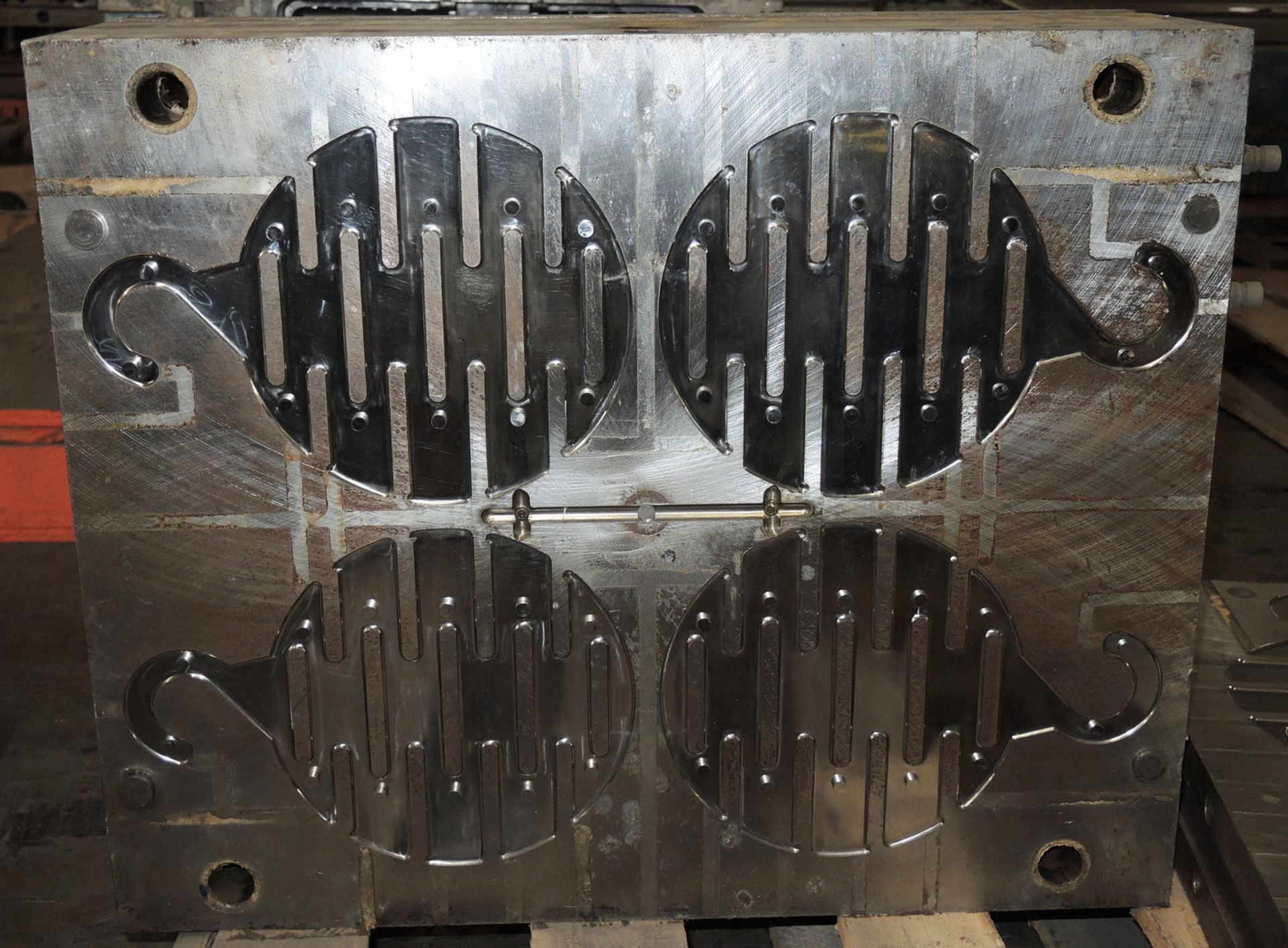 Belt Hanger Mold - Image 4 of 10