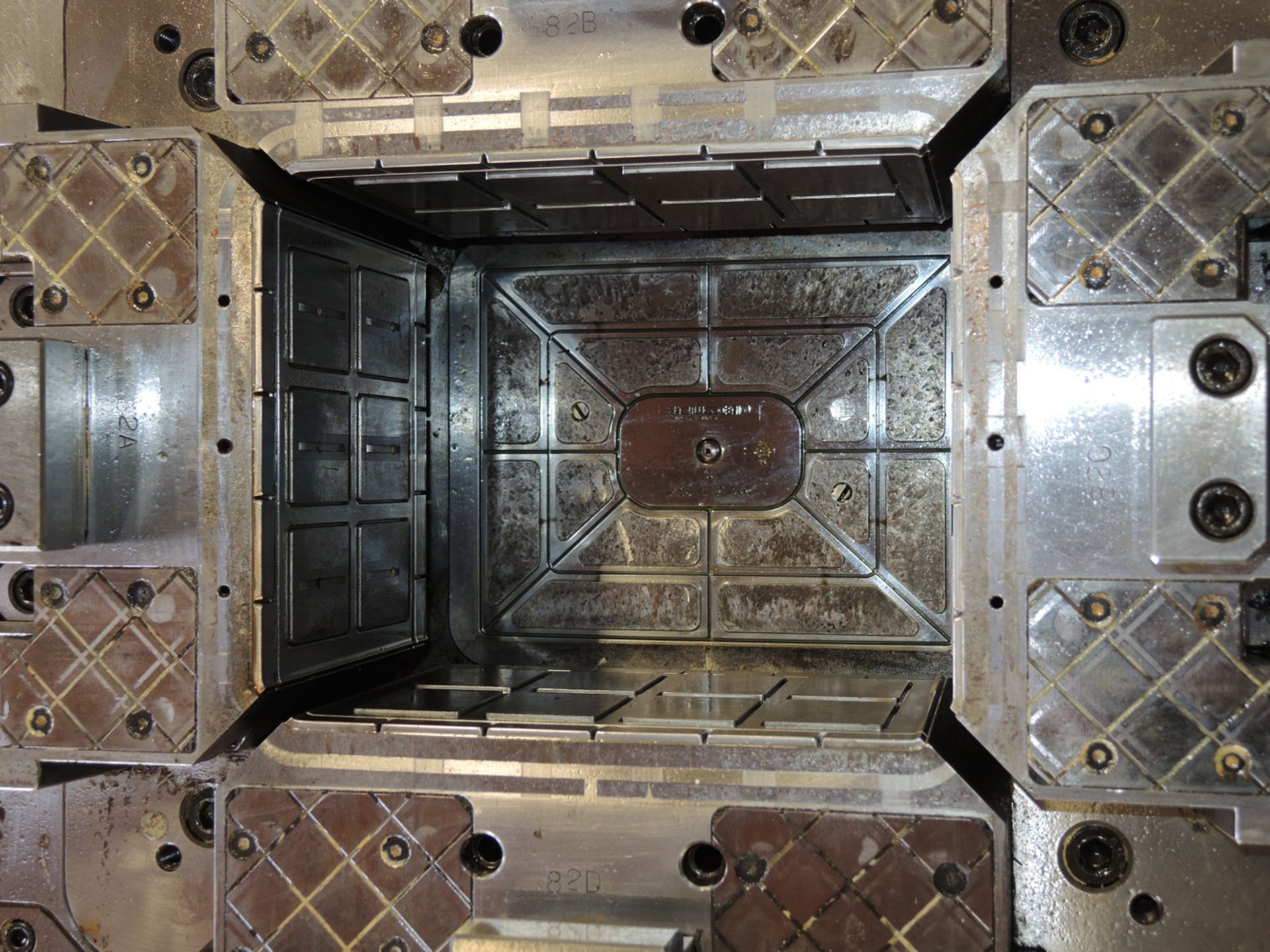 Small Crate Mold - Image 16 of 19