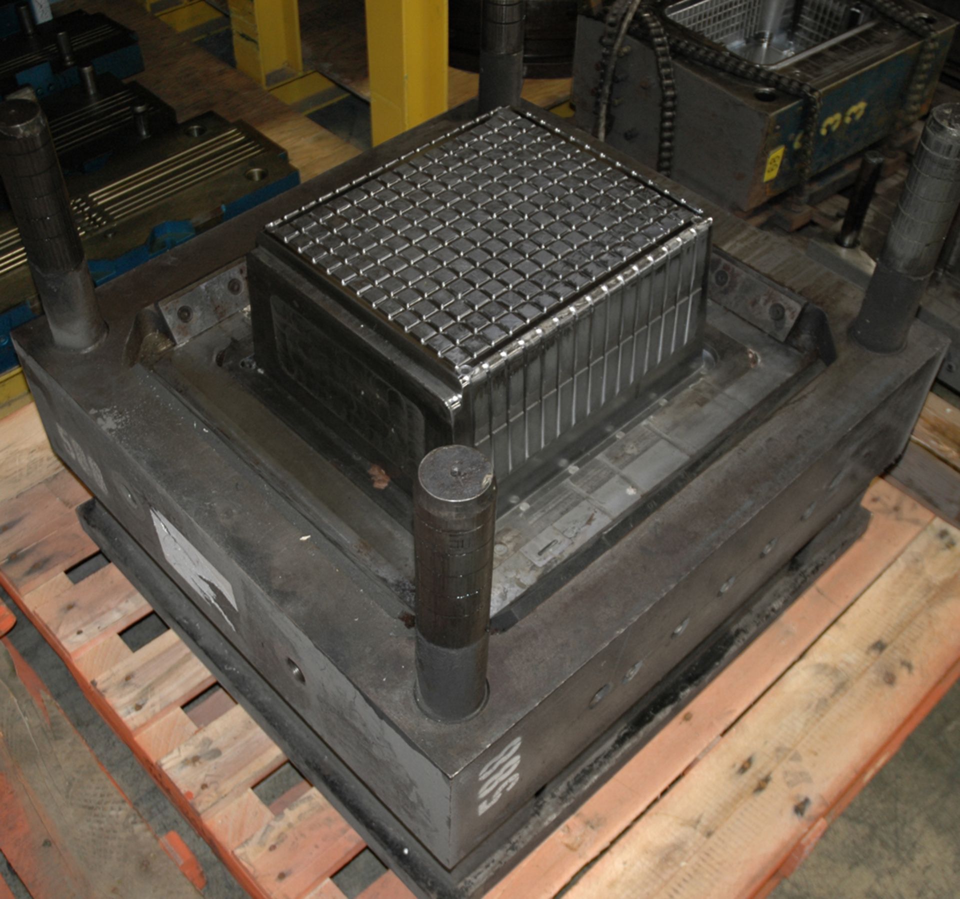 Stacking Basket Mold - Image 14 of 19