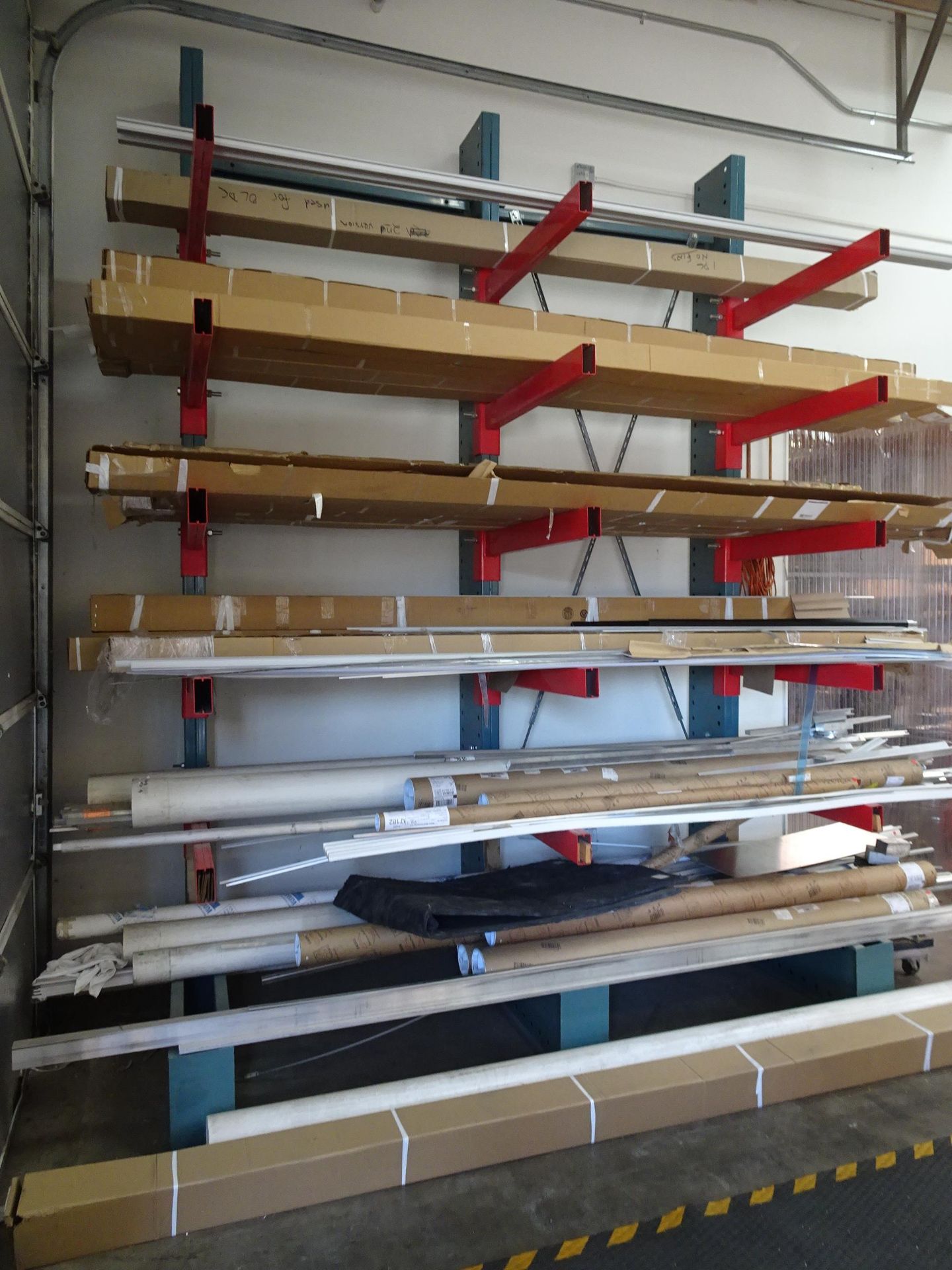 Heavy Duty Cantilever Materials Rack - Image 2 of 2
