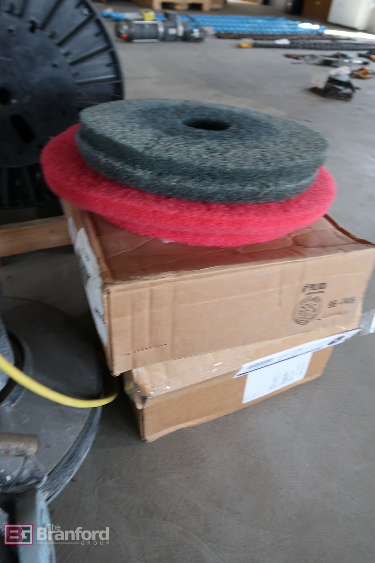 Global Floor Scrubber/Buffer W/Buffing Pads - Image 3 of 3