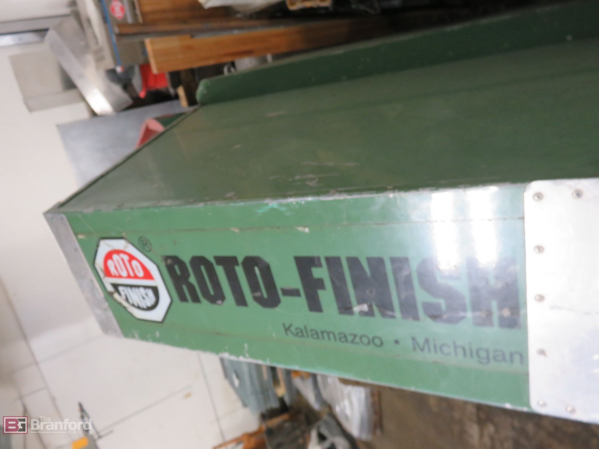 Roto-Finish Model 1516, 15-Cu Ft Vibratory Bowl Finisher - Image 9 of 11