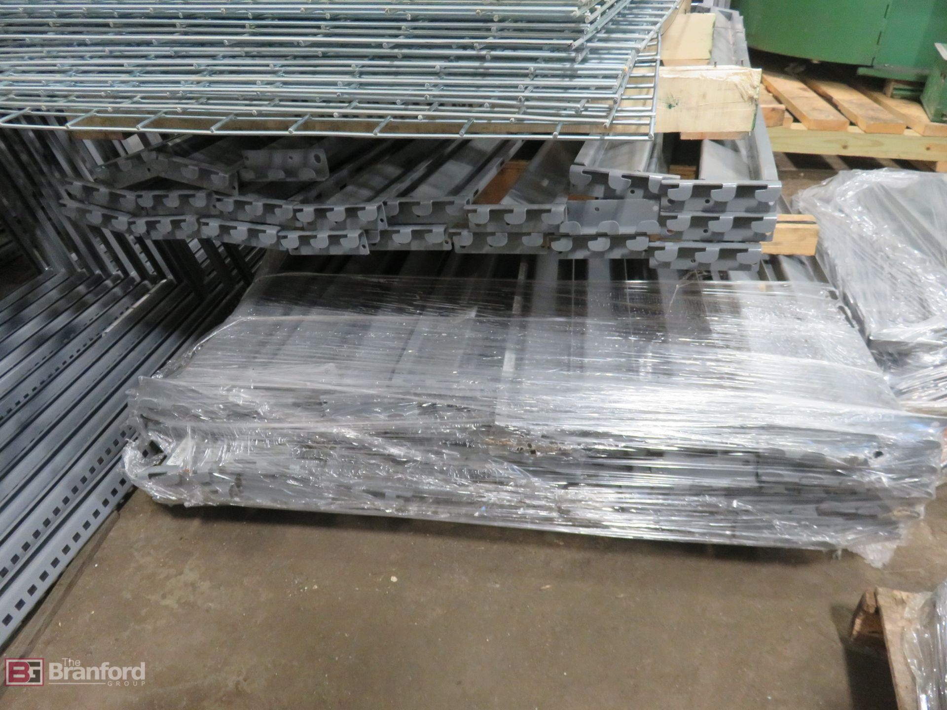 Medium Duty Pallet Racking - Image 3 of 6