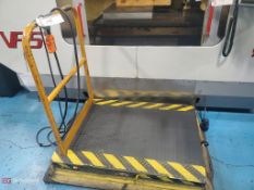 1,000 Lb Capacity Material Lift Table