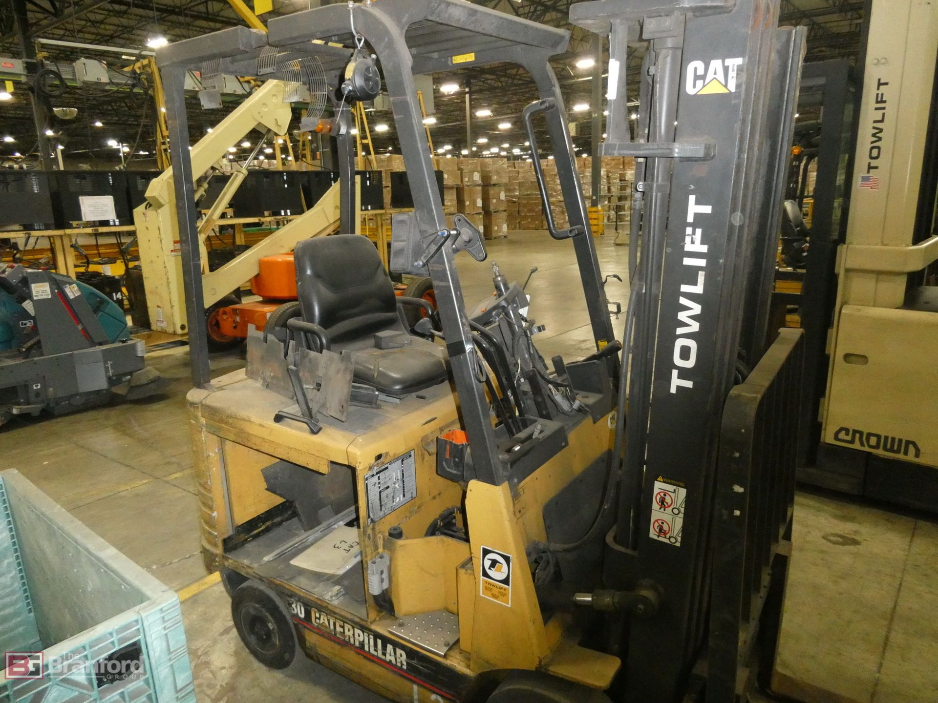 Caterpillar Model M30D, Electric Fork Lift - Image 3 of 5