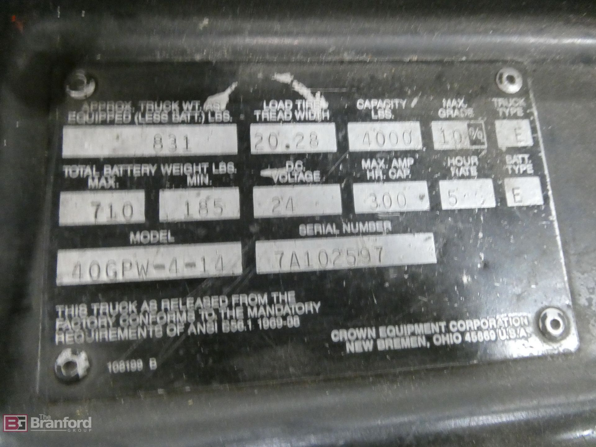 Crown Model 831, Electric Pallet Jack (No Battery) - Image 3 of 3
