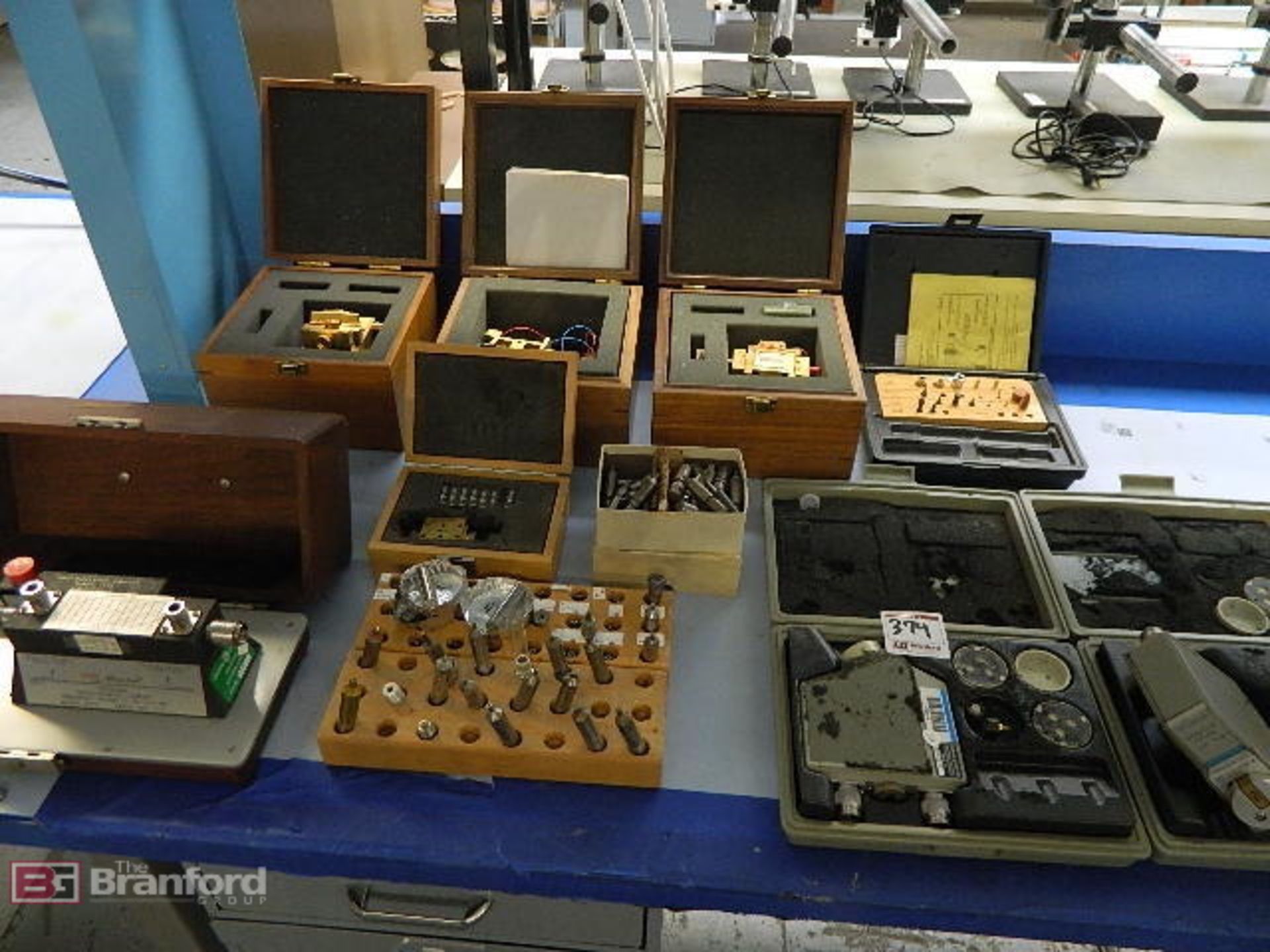 Lot. Electronics Transistor Fixture - Image 2 of 7