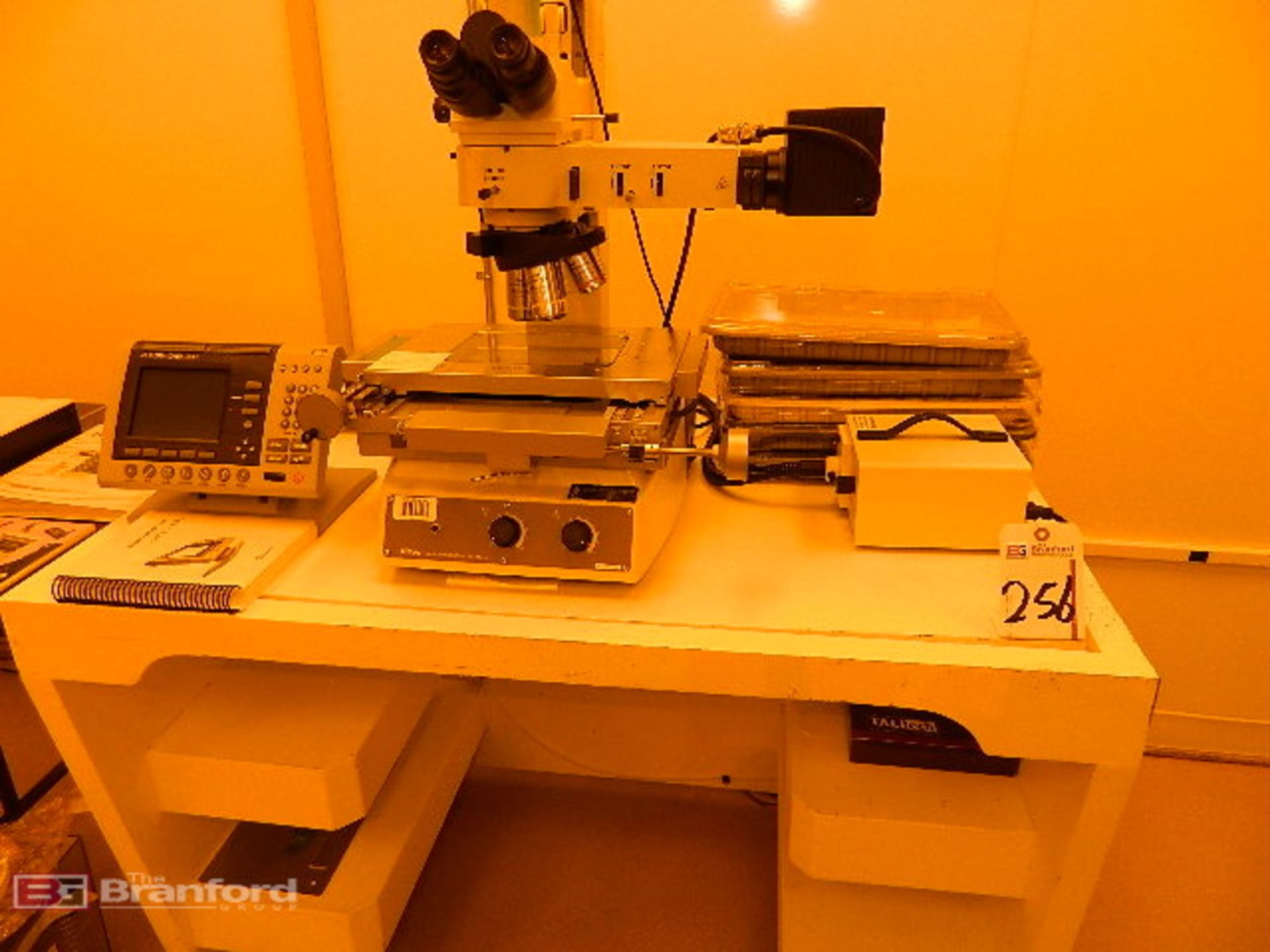 Nikon Measuring Microscope