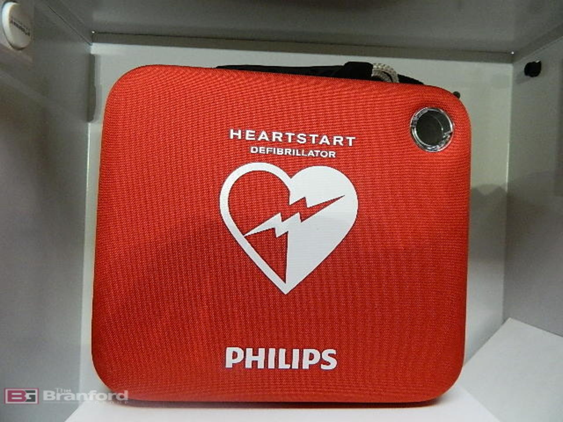 AED Automated External Defibrillator - Image 2 of 2
