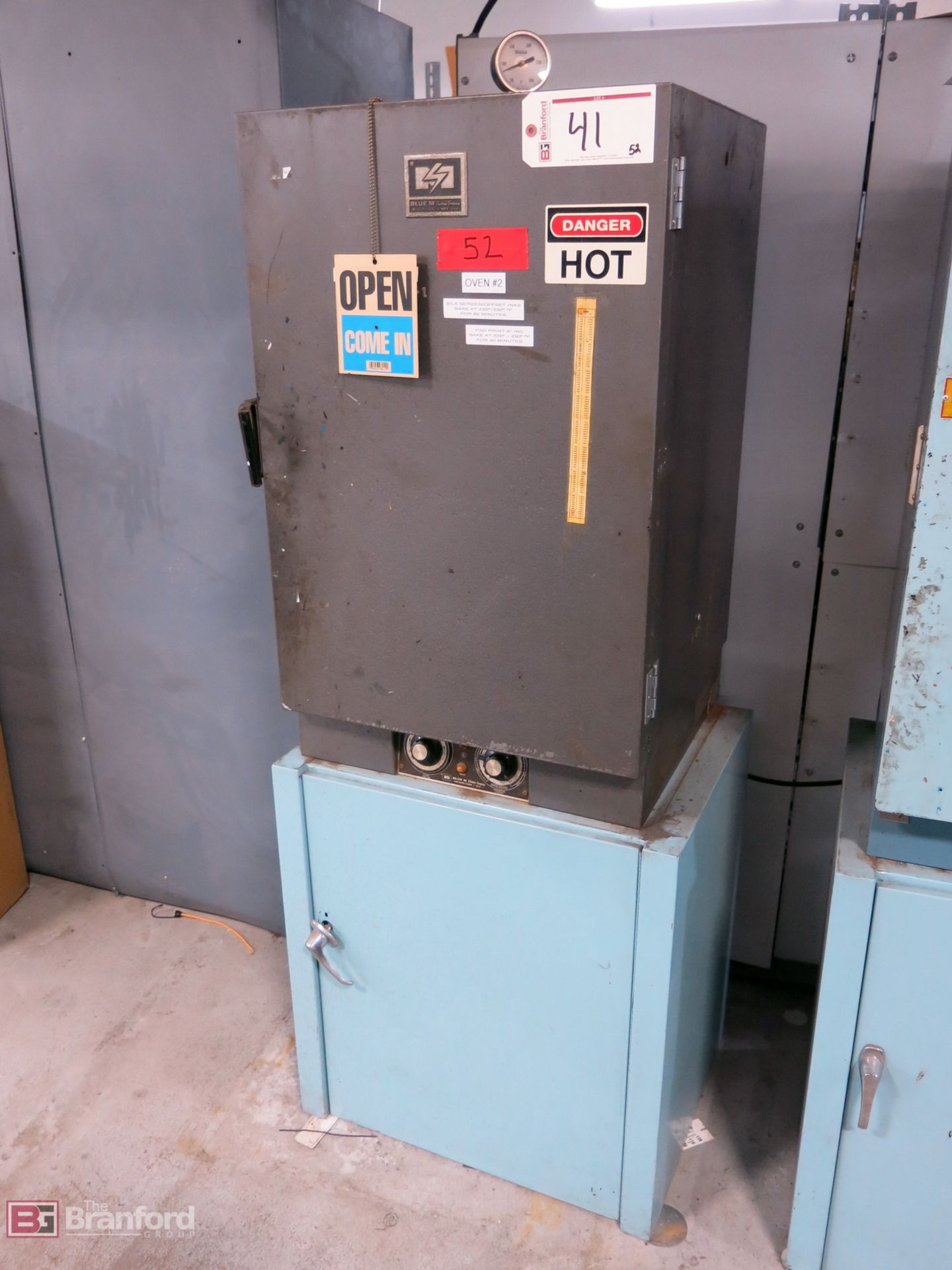 Blue M Oven Model OV-484A