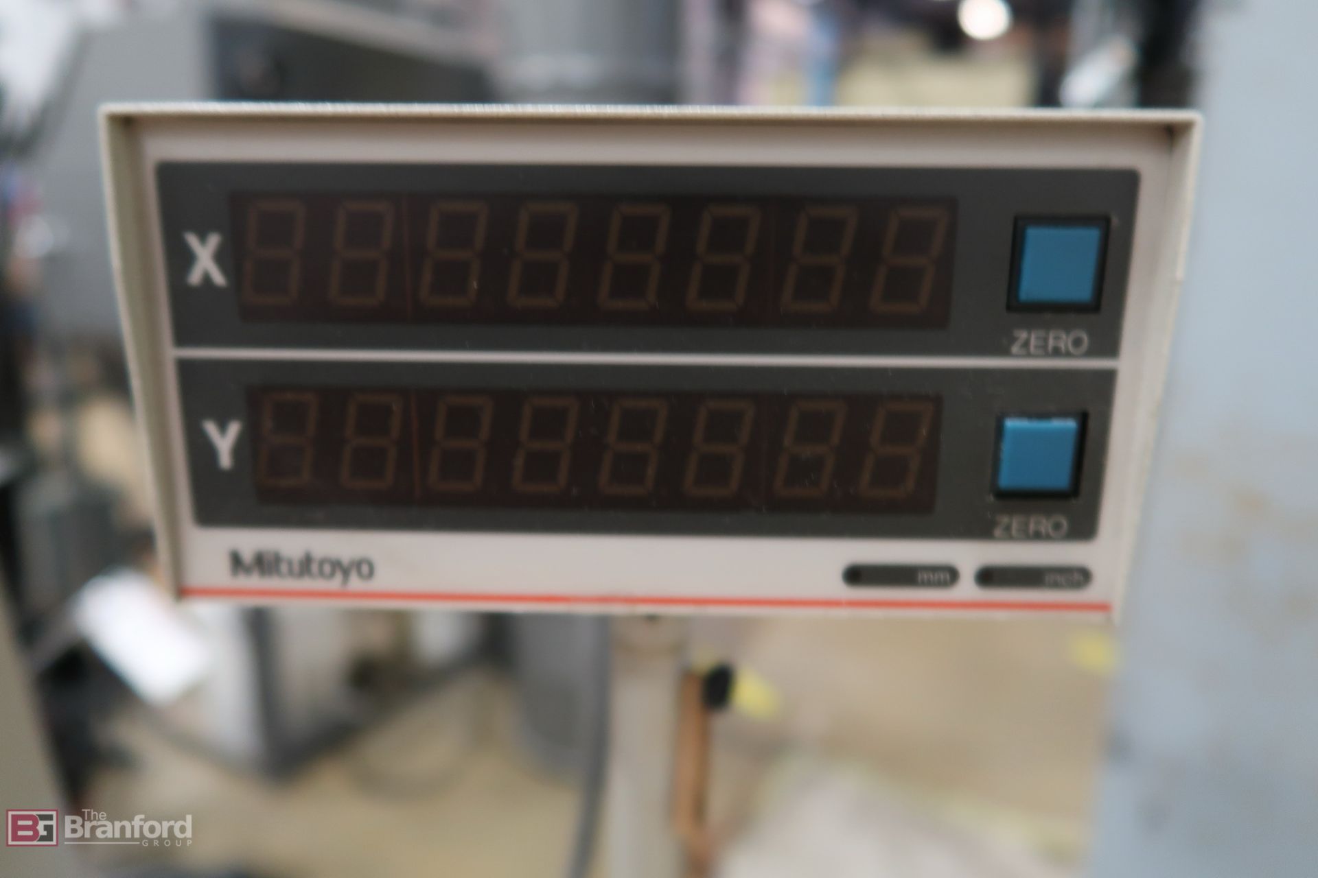 Mitutoyo Micro Scope With Readout - Image 3 of 5