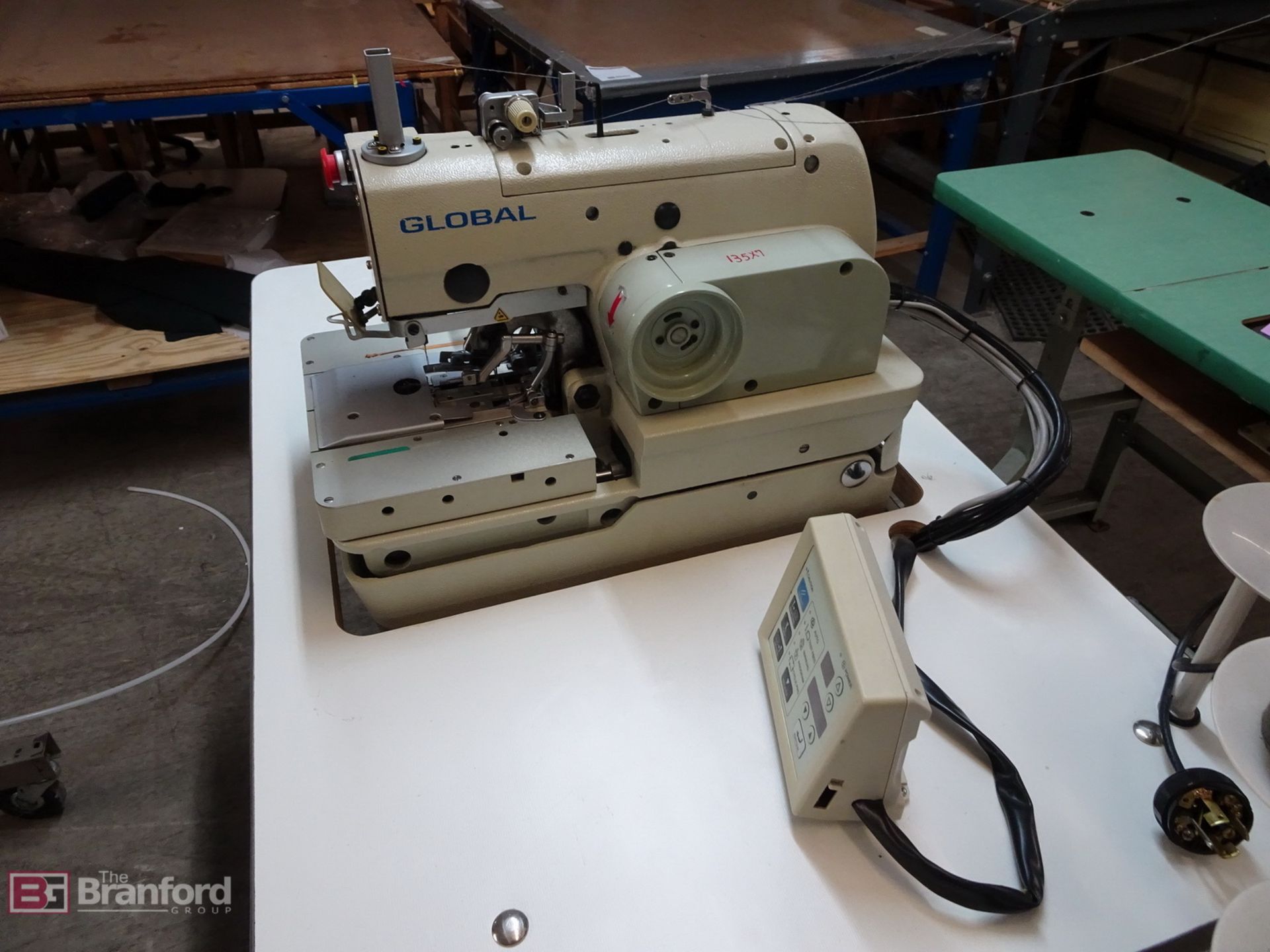 Global BH9881 Sewing Machine