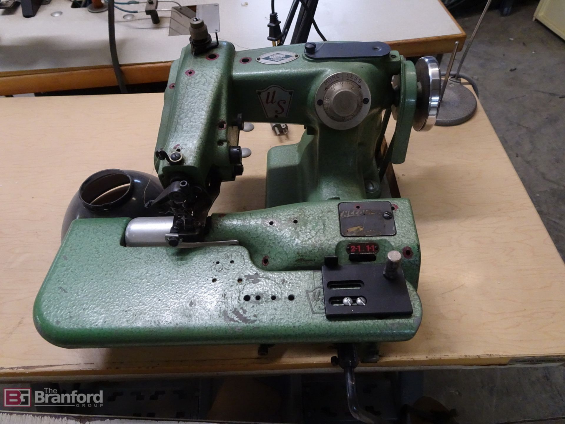 (4) Sewing Machines - Image 5 of 6