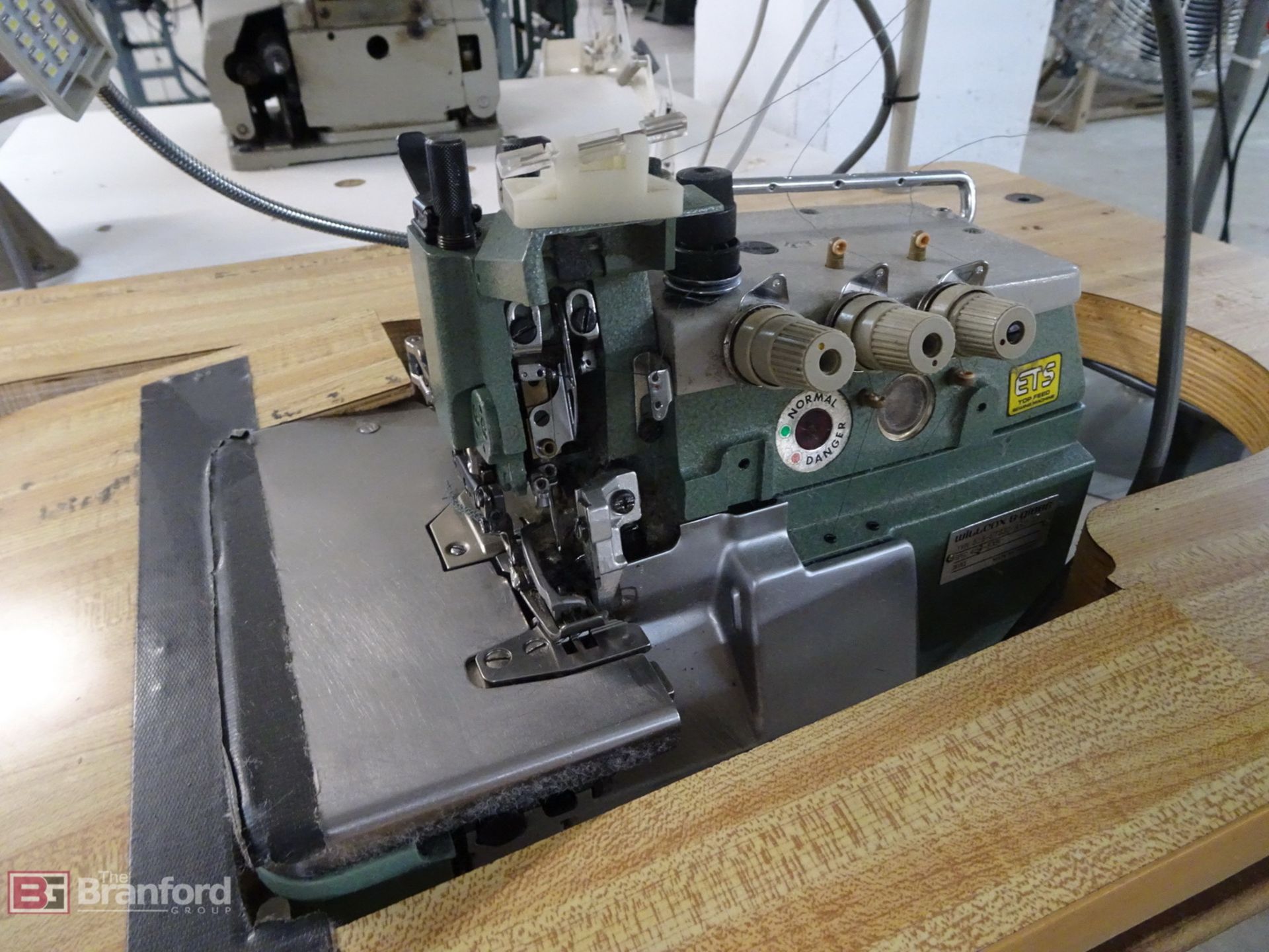 (2) Sewing Machines - Image 3 of 5