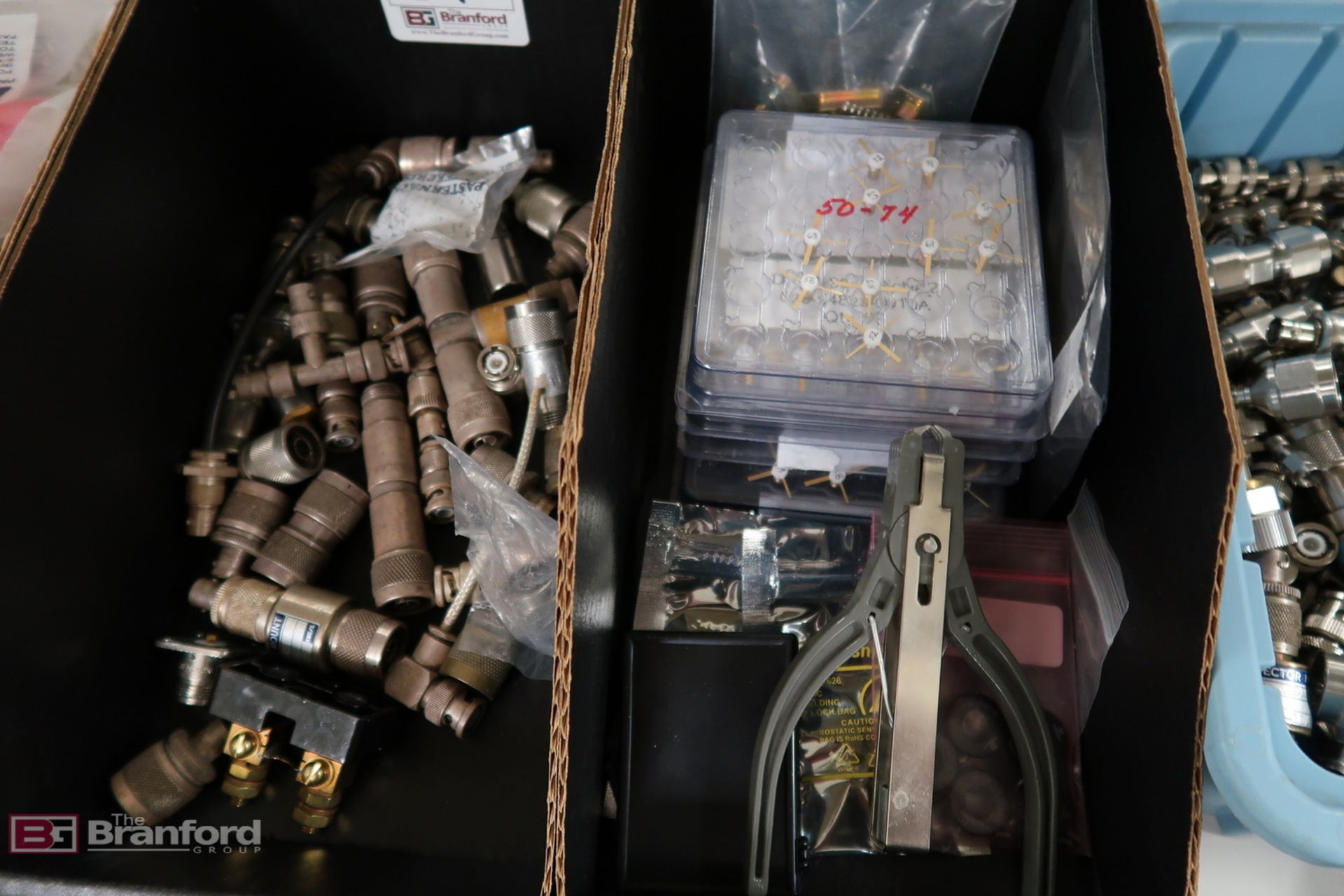 Lot of valves, gages and regulators - Image 9 of 10