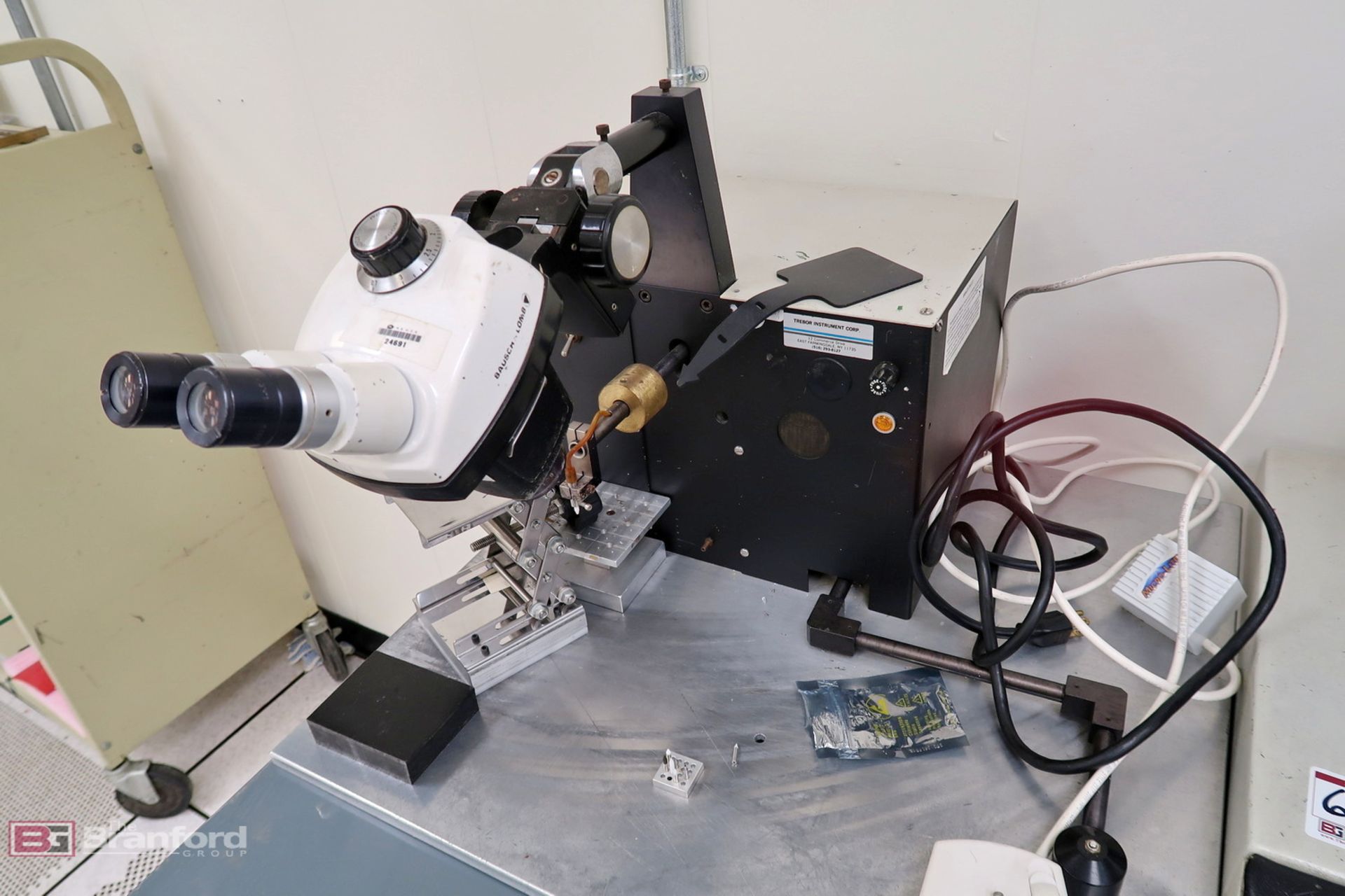 Wire Bonding System w/ Bausch & Lomb stereozoom microscope - Image 4 of 4