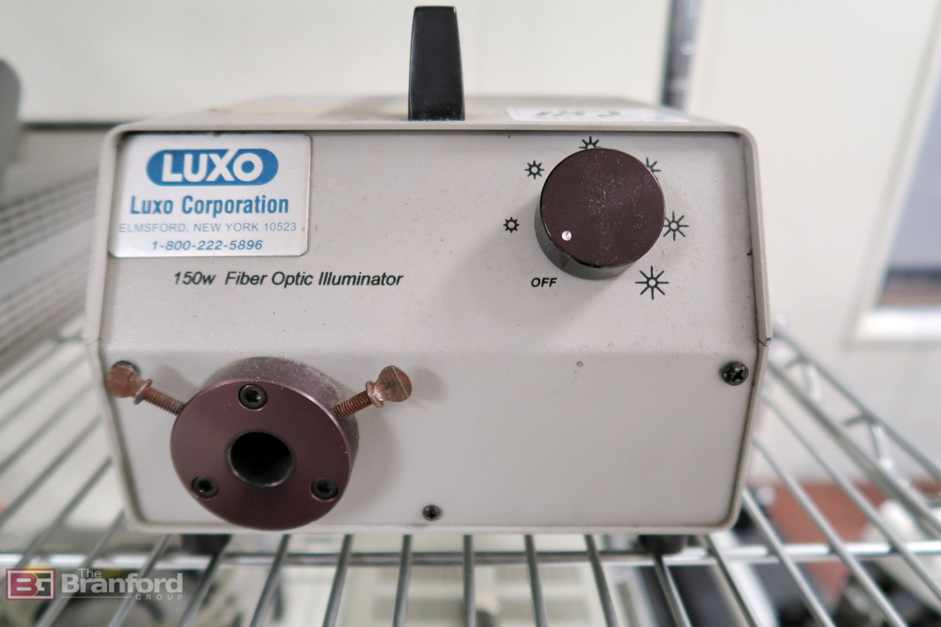 Luxo Corporation 150w fiber illuminator