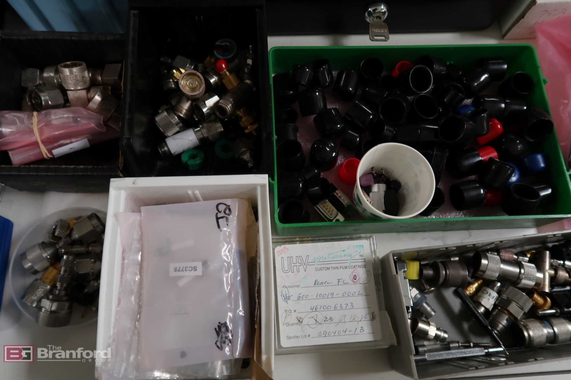 Lot of valves, gages and regulators - Image 4 of 10