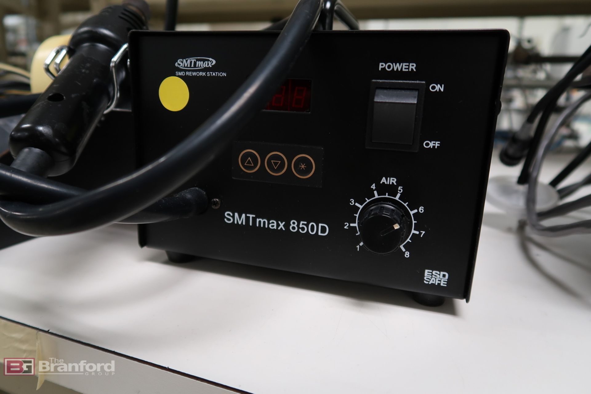 SMTmax 850D Hot Air rework station - Image 2 of 2