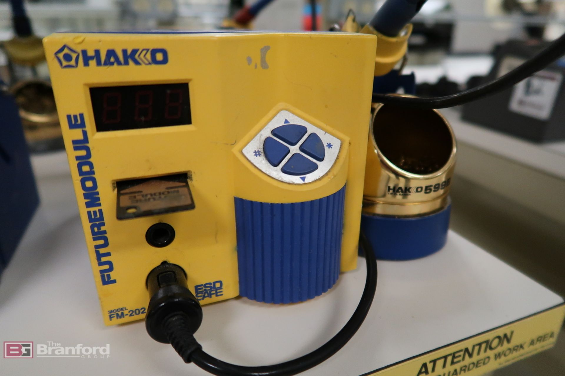 (2) Hakko FM-202 soldering stations - Image 2 of 3