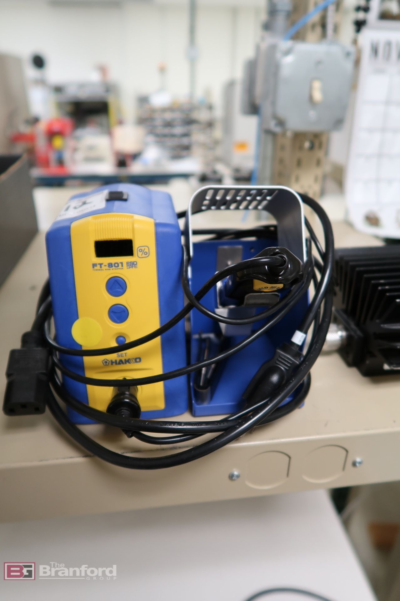 Hakko FT-801 thermal wire stripper