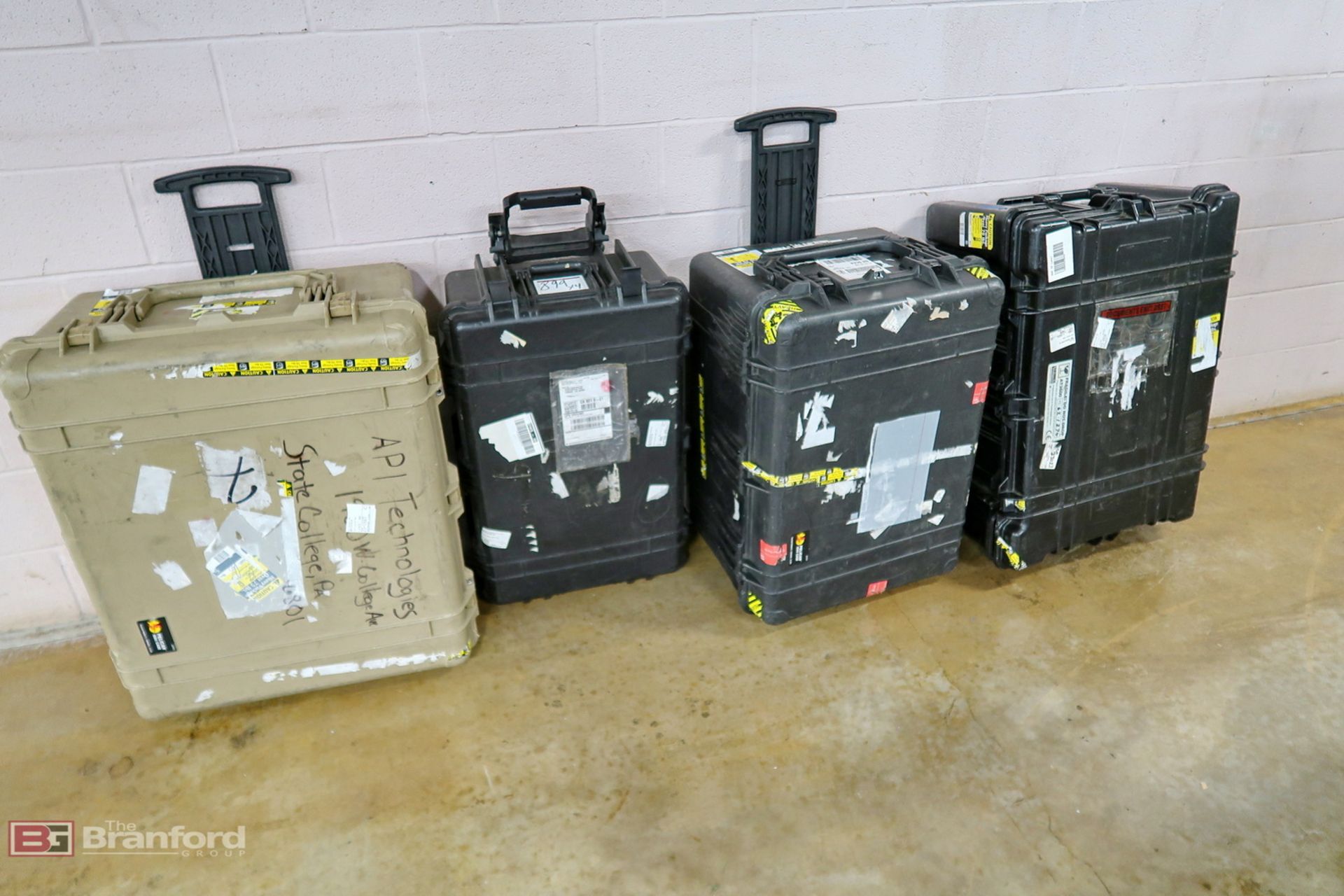 (4) assorted heavy duty protective cases