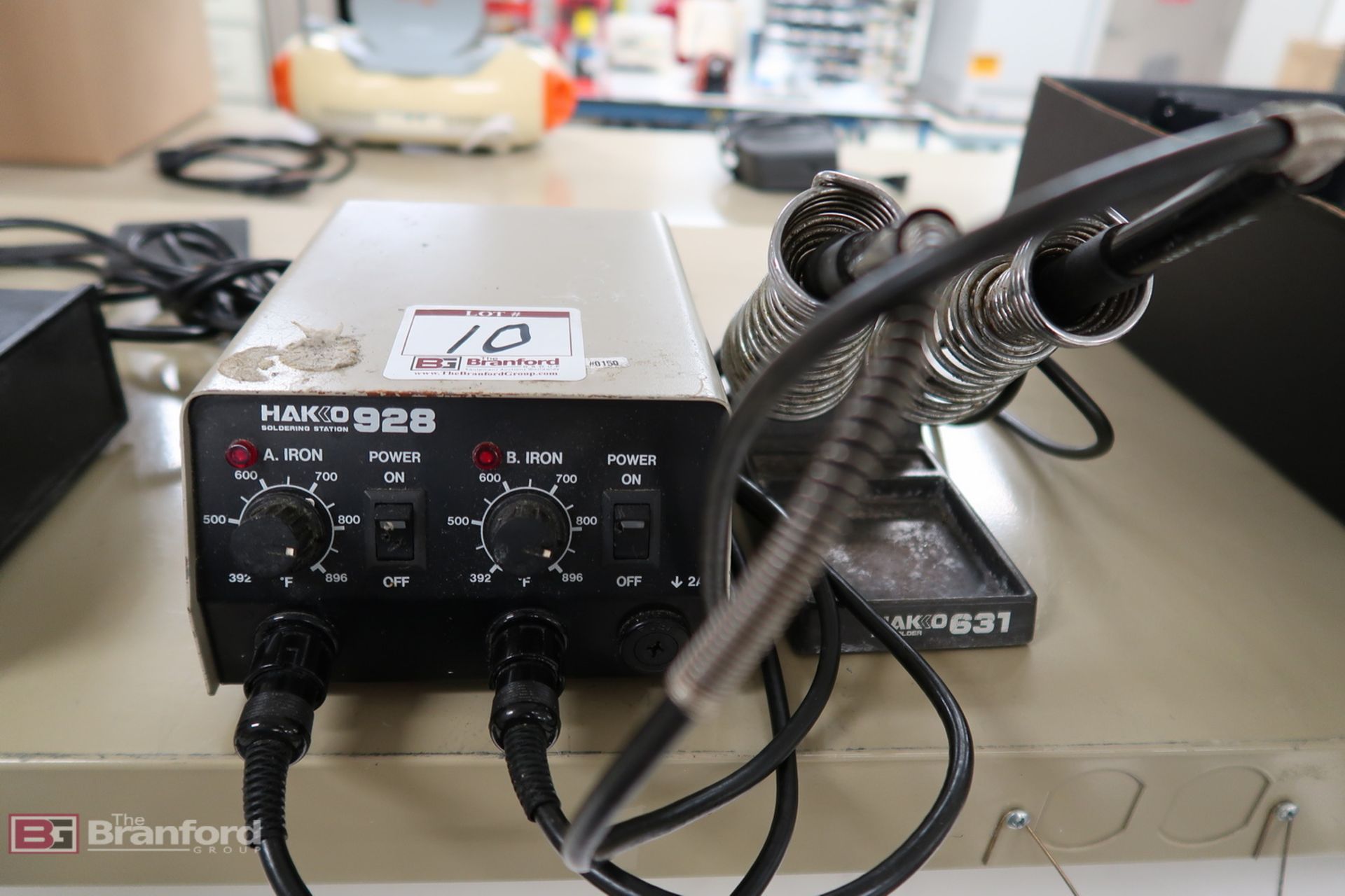 Hakko 928 soldering station