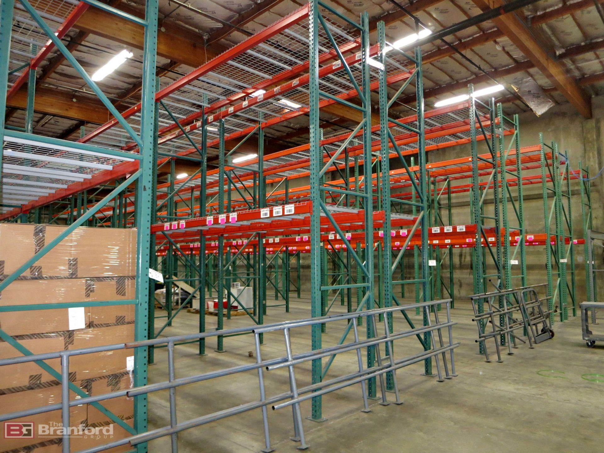 Lot of (59) sections adjustable pallet racking - Image 2 of 4