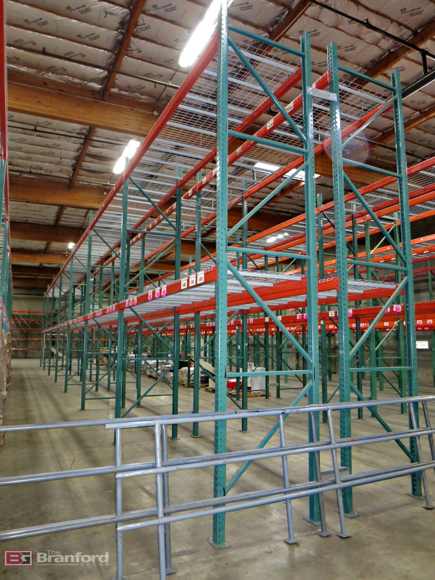 Lot of (59) sections adjustable pallet racking - Image 3 of 4