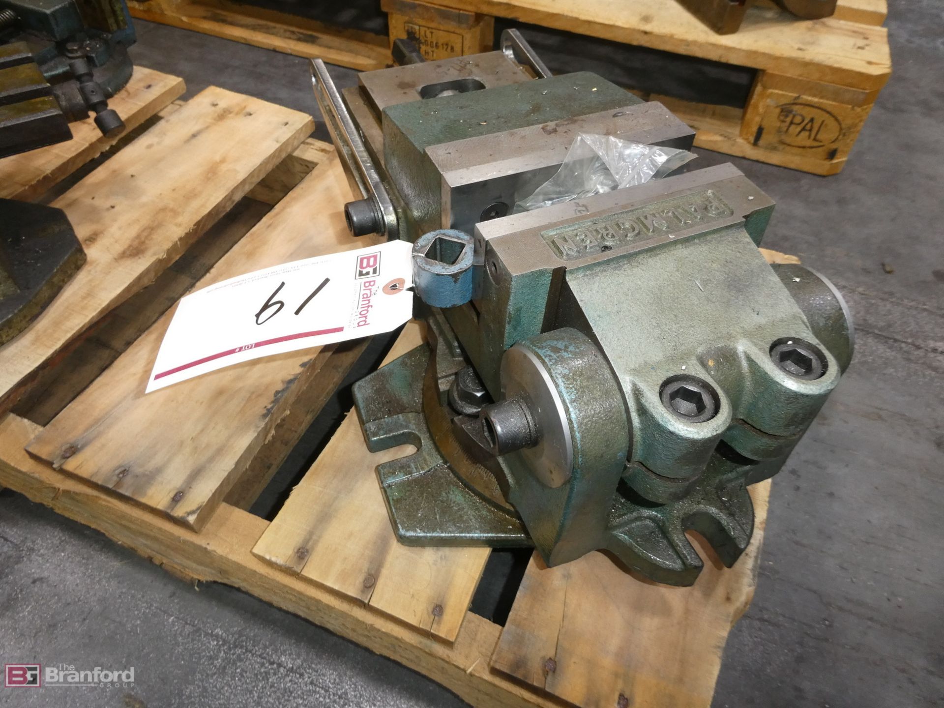 Palmoren 2-Axis Rotary Base and Adjustable Vertical Angle 6" Machine Vise - Image 2 of 3