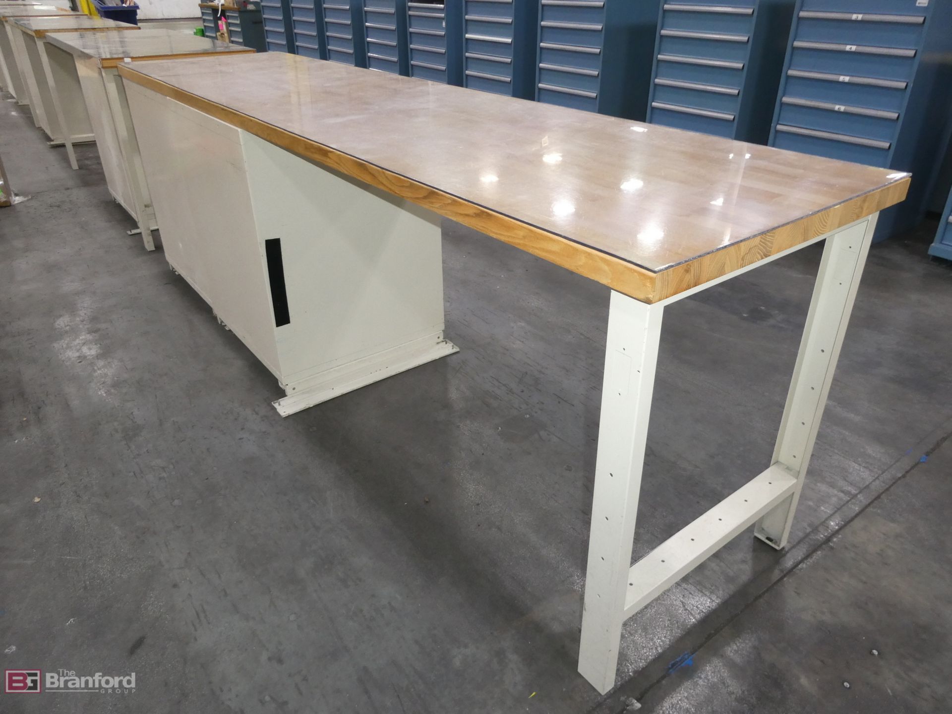 Vidmar Work Bench 30"x120" - Image 2 of 3