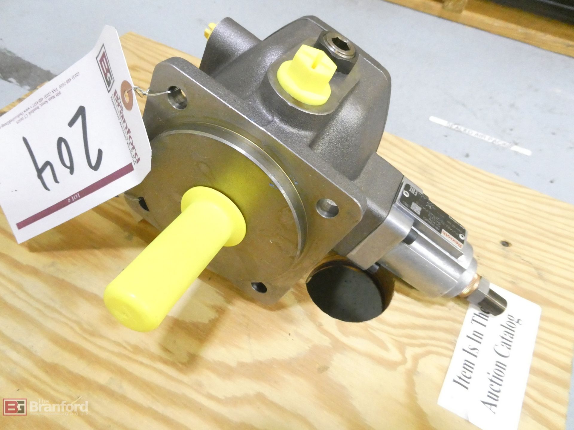 Rexroth Type PV7-20/20-20RA01MA0-10 , Adjustable Vane Pump (New) - Image 2 of 3