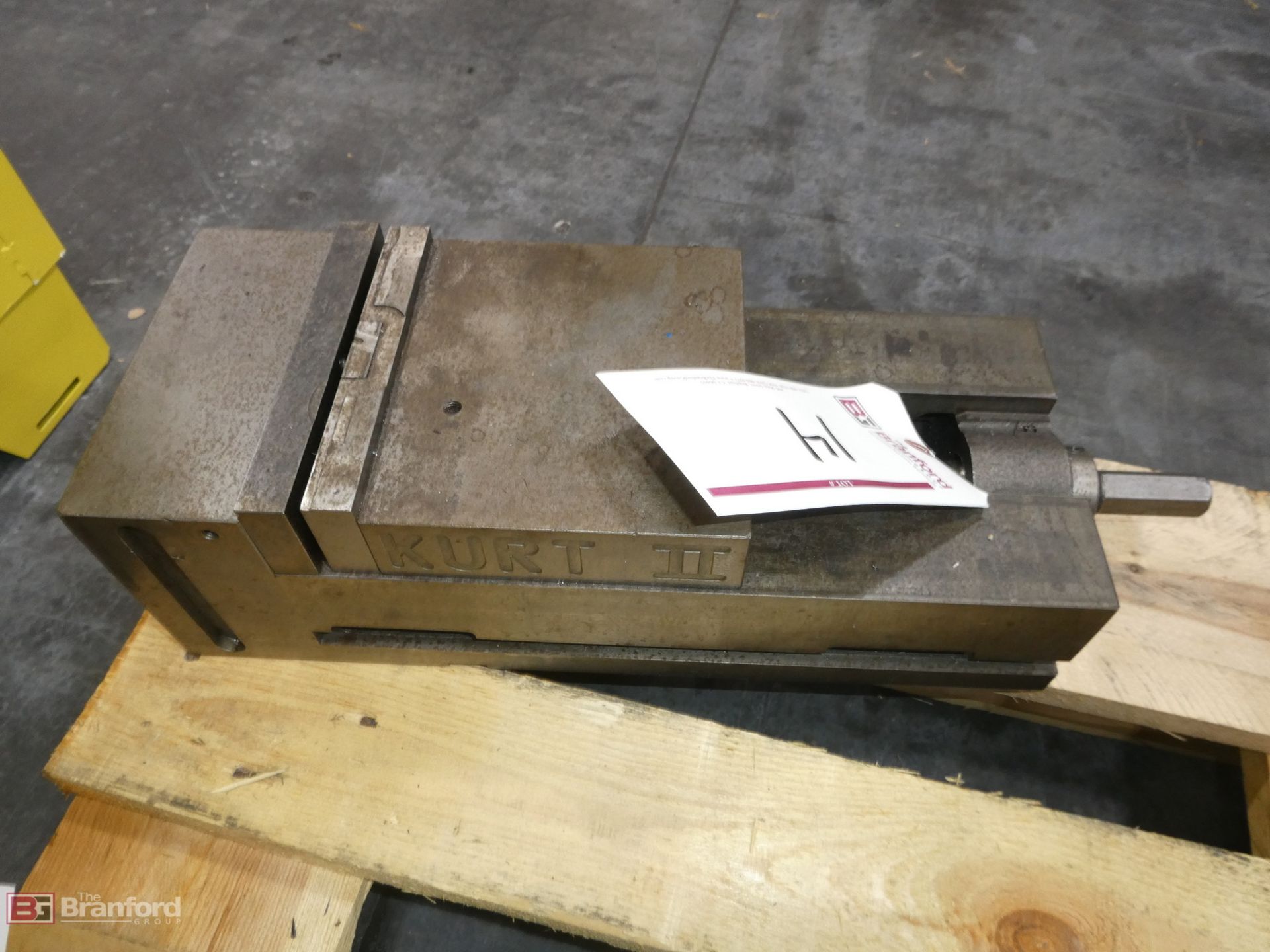 Kurt Model PT600A, 6" Machine Vise - Image 2 of 3