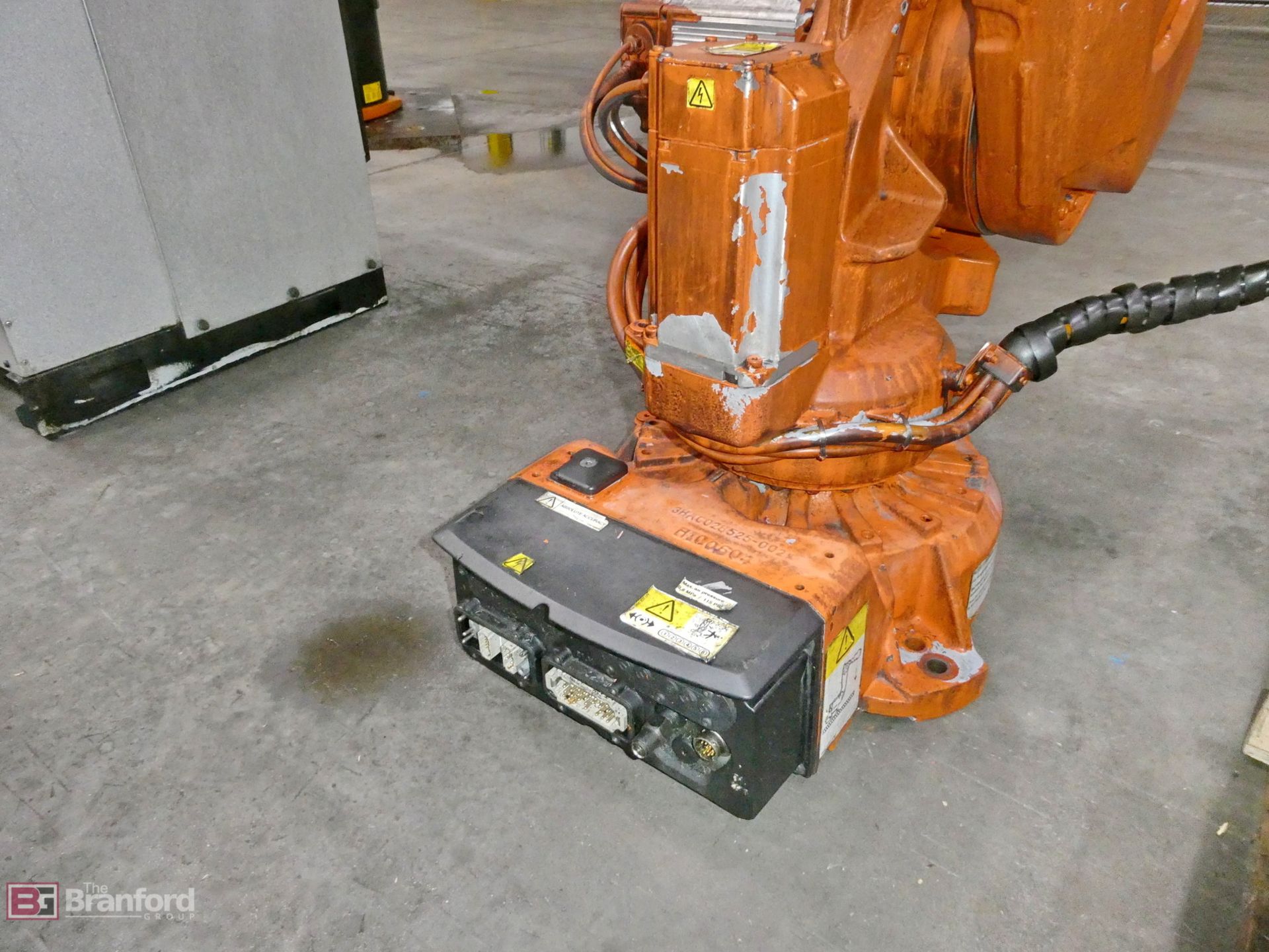 ABB Model IRB4600 M2004, Robot - Image 4 of 10