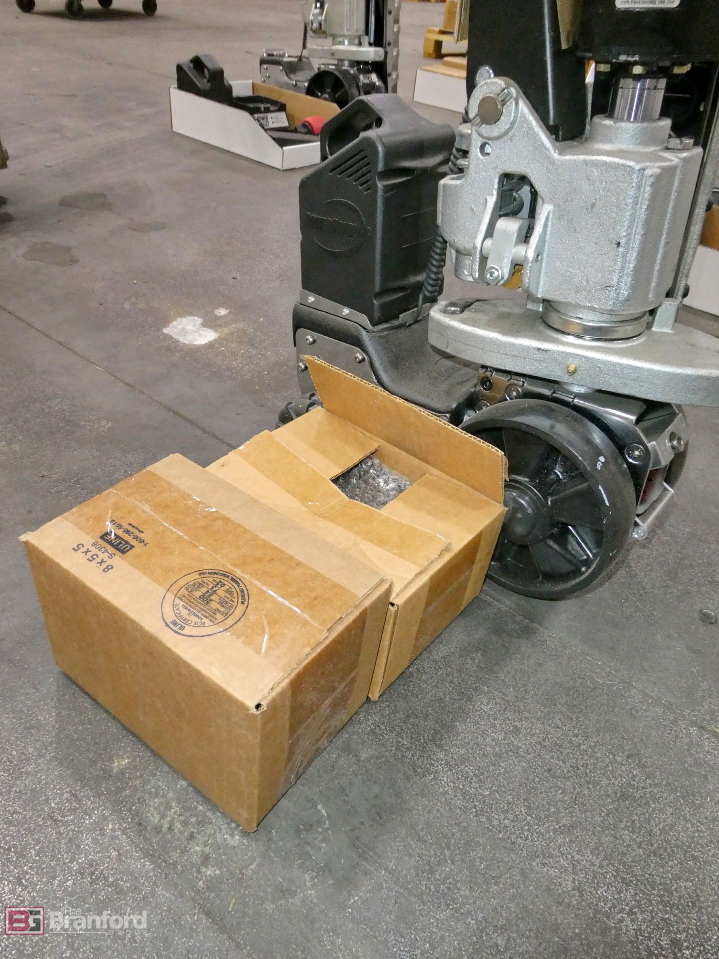 Power Pallet Battery Powered Pallet Jack/ Material Mover - Image 4 of 5