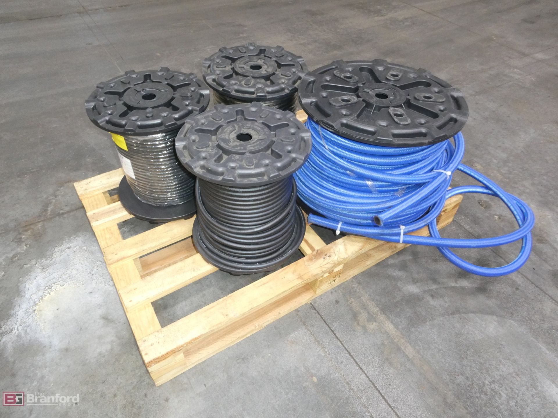 (4) Spools of Hoses - Image 2 of 4