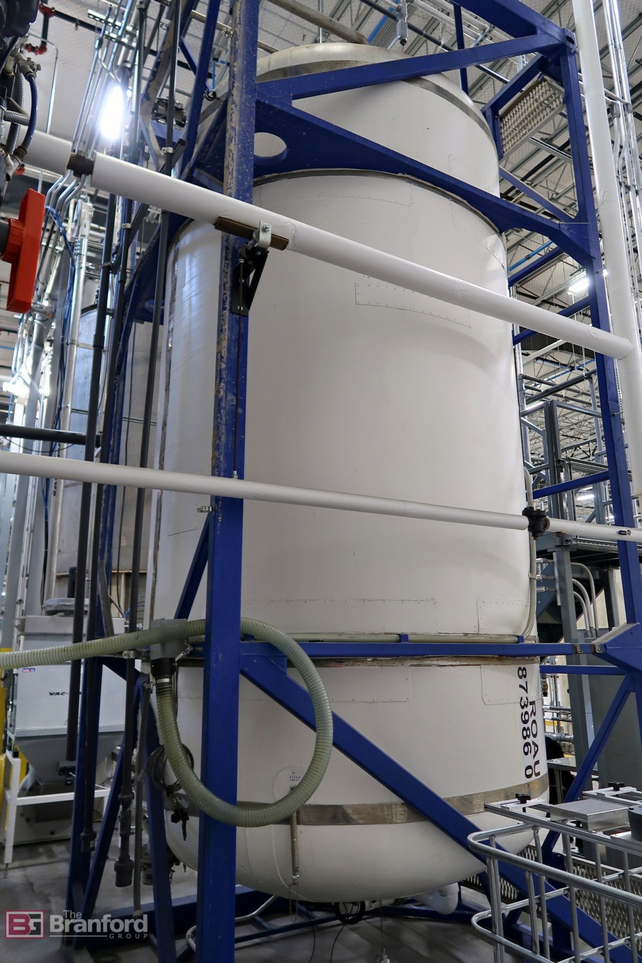 Insulated liquid storage ISO tank - Image 2 of 4