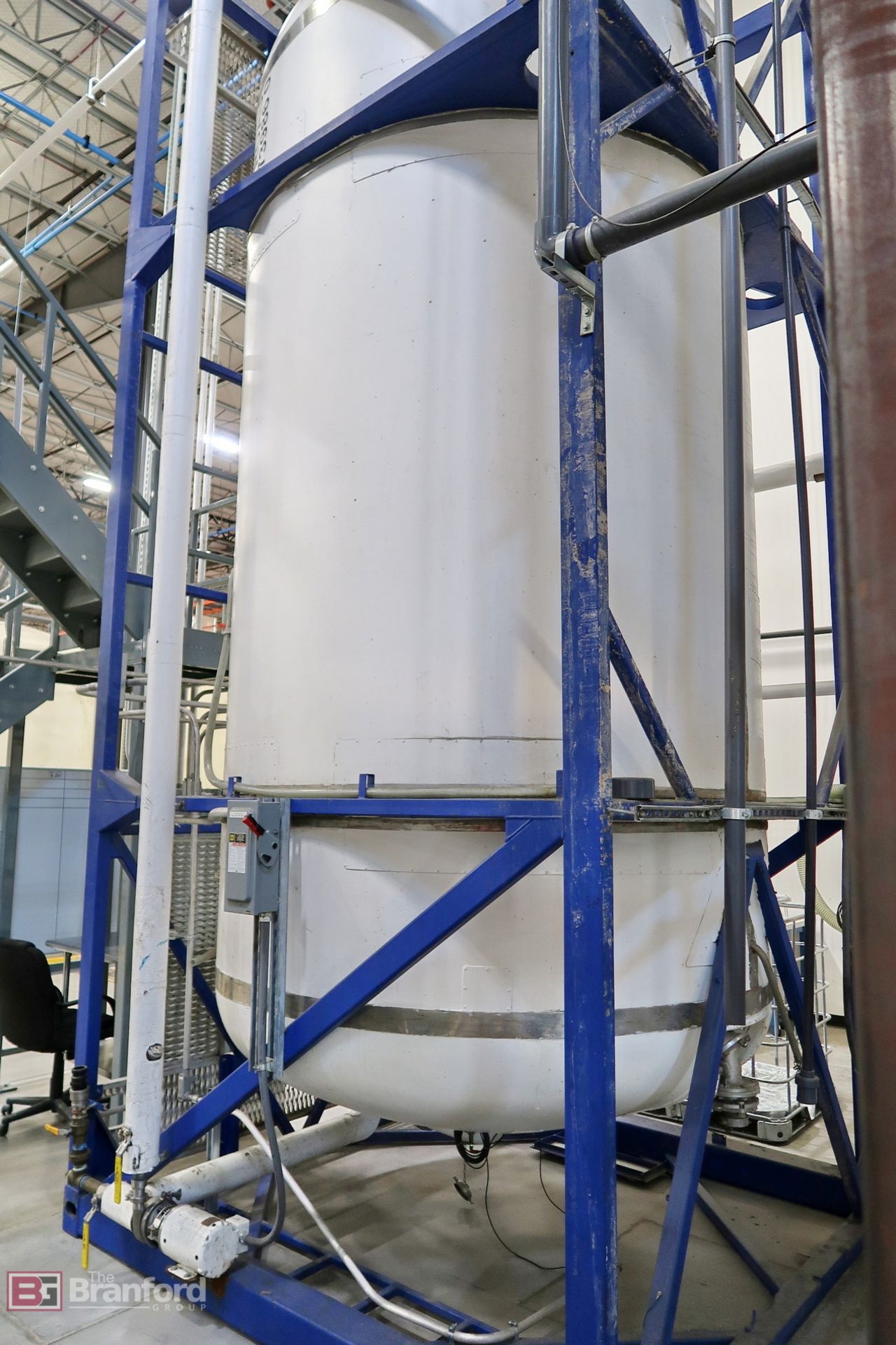 Insulated liquid storage ISO tank - Image 3 of 4