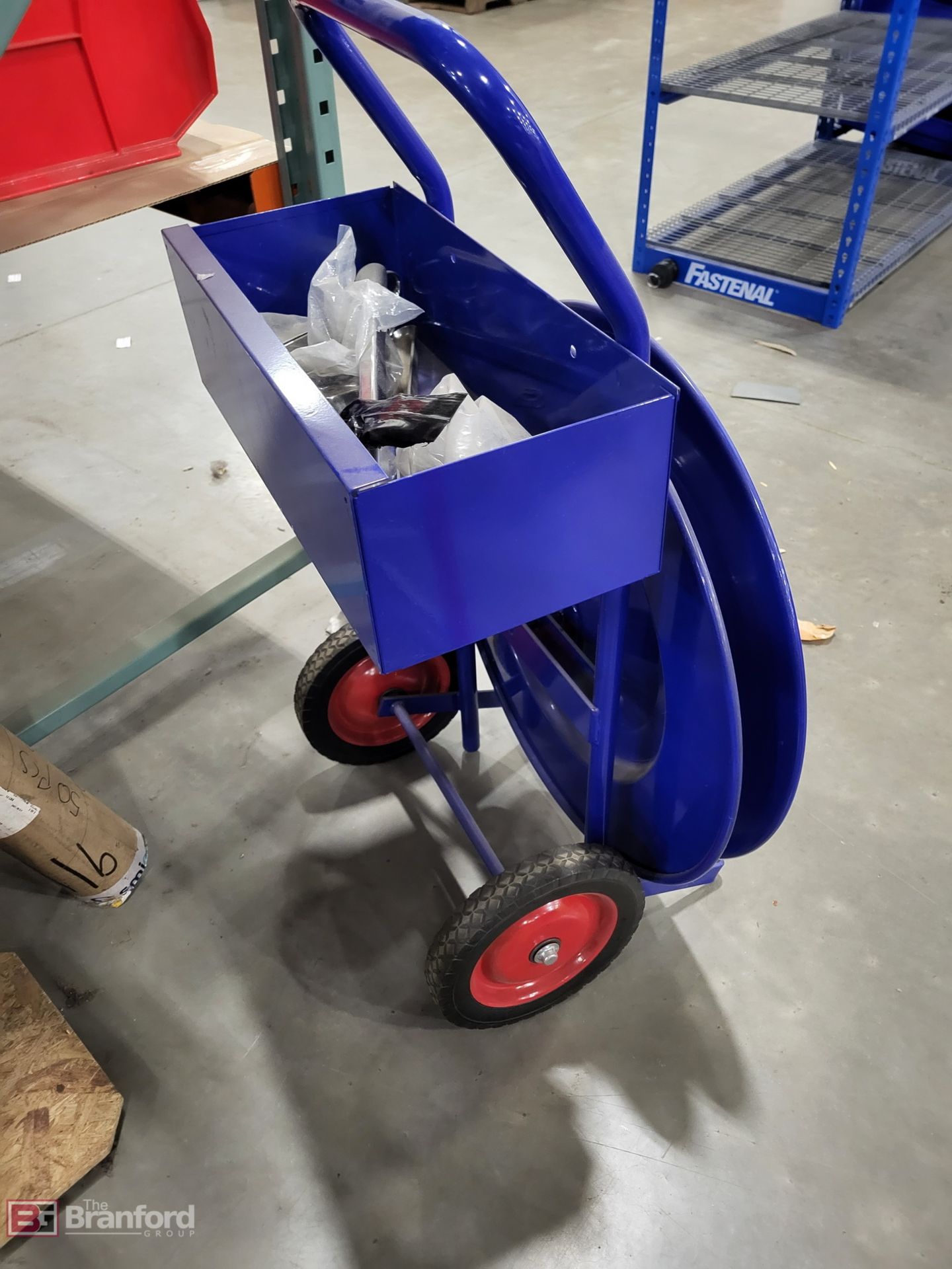 Banding cart with crimper - Image 2 of 2