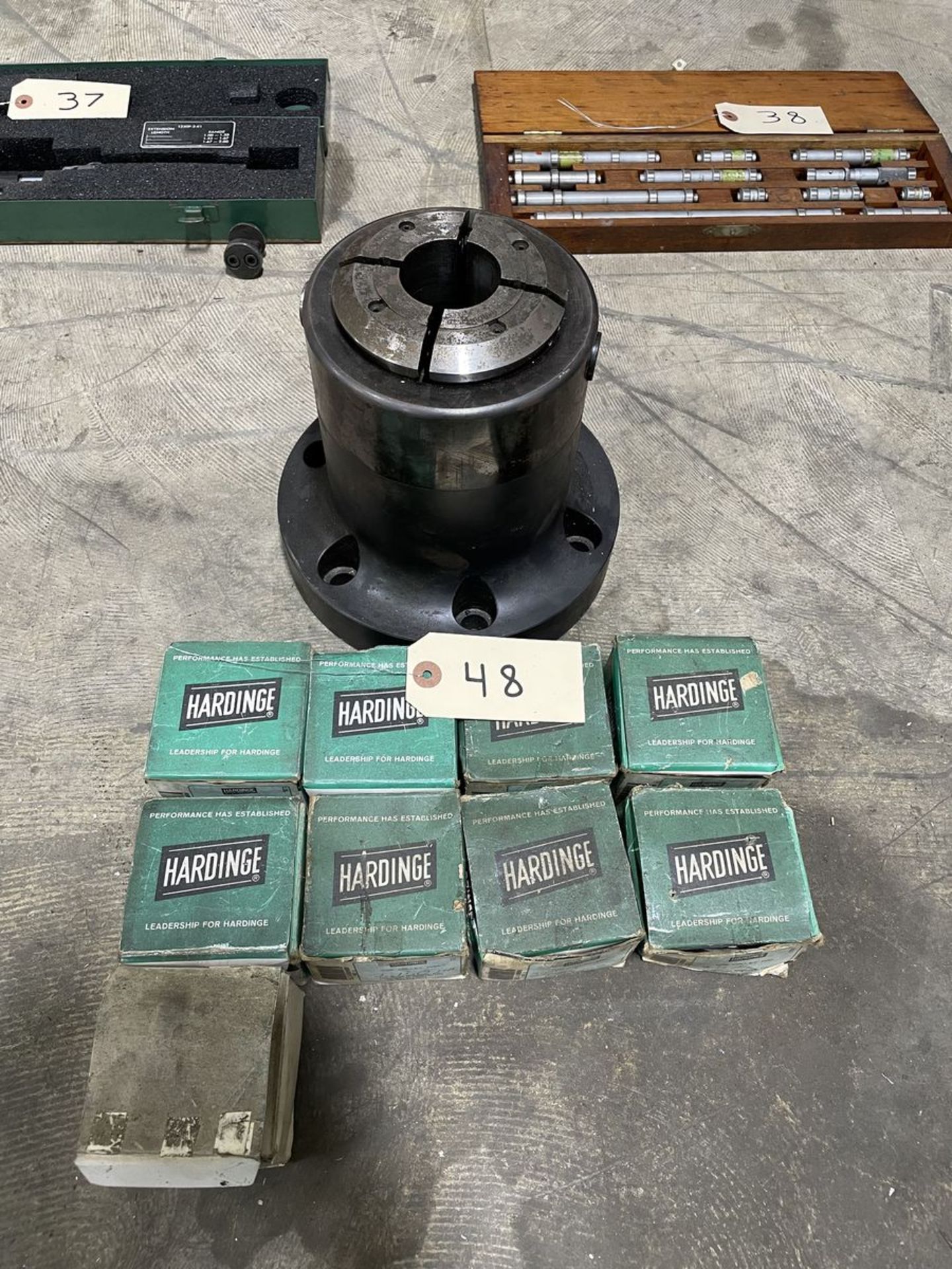 A2-8 Collet Nose w/ Hardinge S-26 Collets