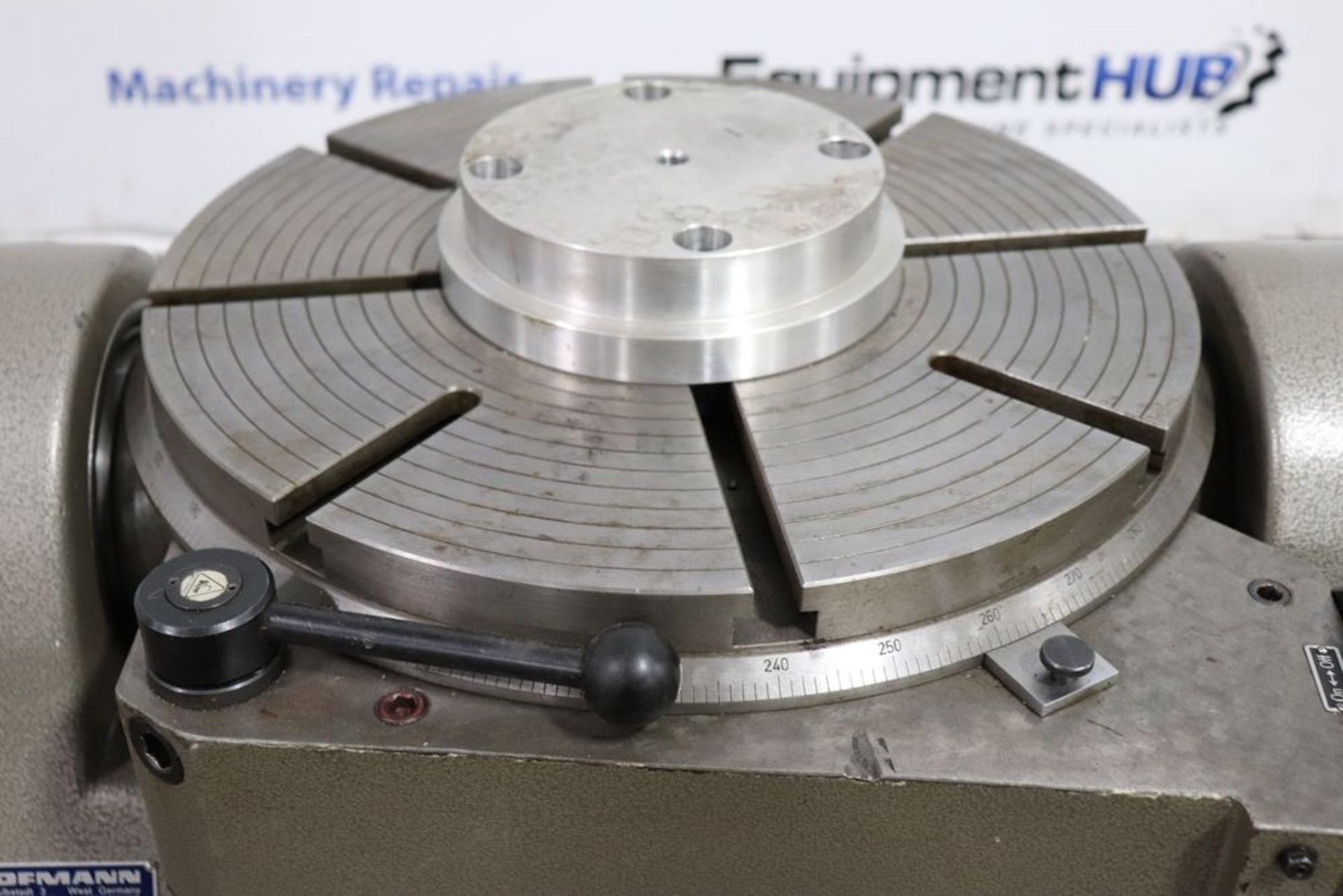 Hofmann GRS/M-400 15-3/4″ Vertical / Horizontal Tilting Rotary Table - Image 9 of 10