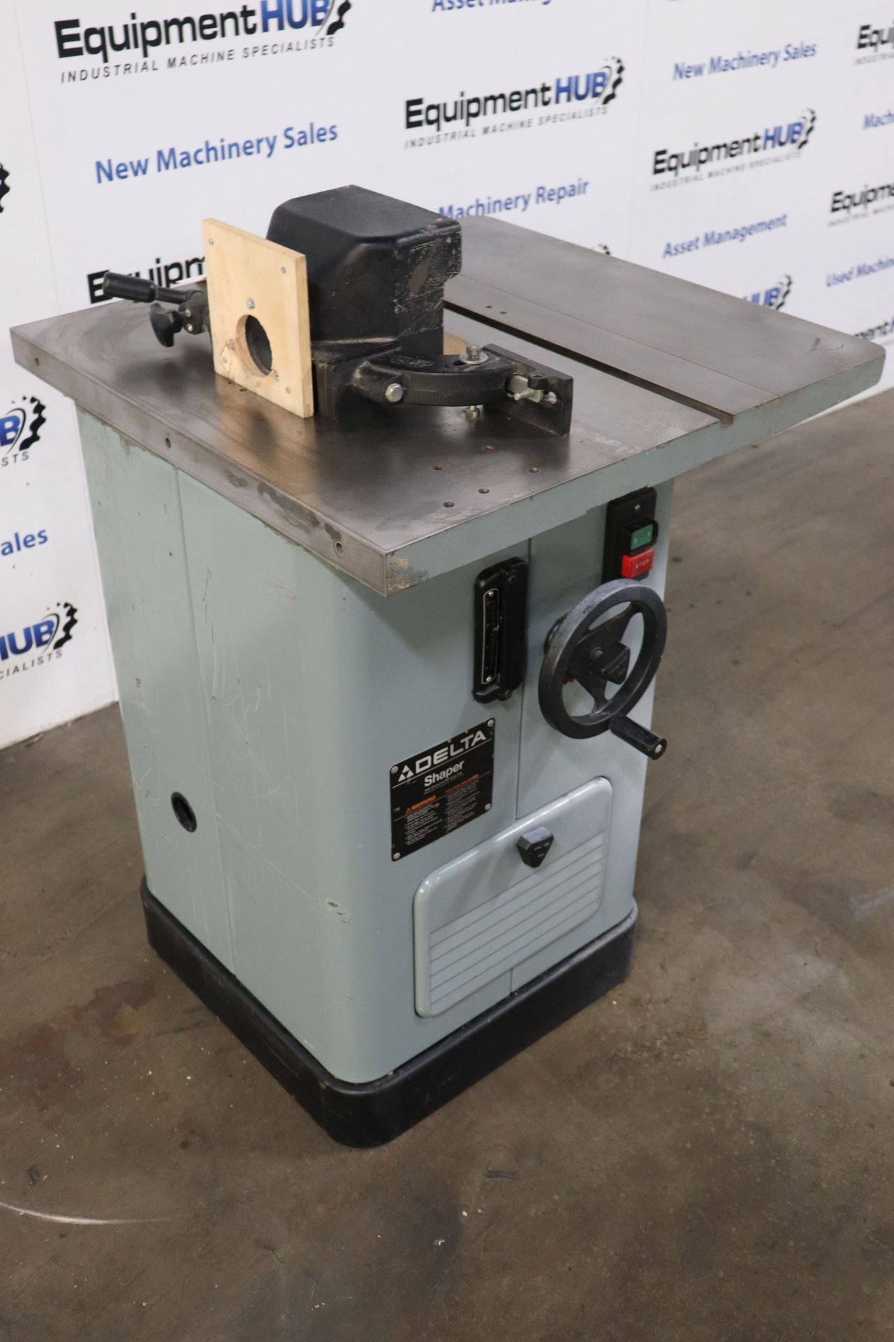 Delta 43-375 Two Speed 3HP Heavy Duty Wood Shaper - Image 9 of 13