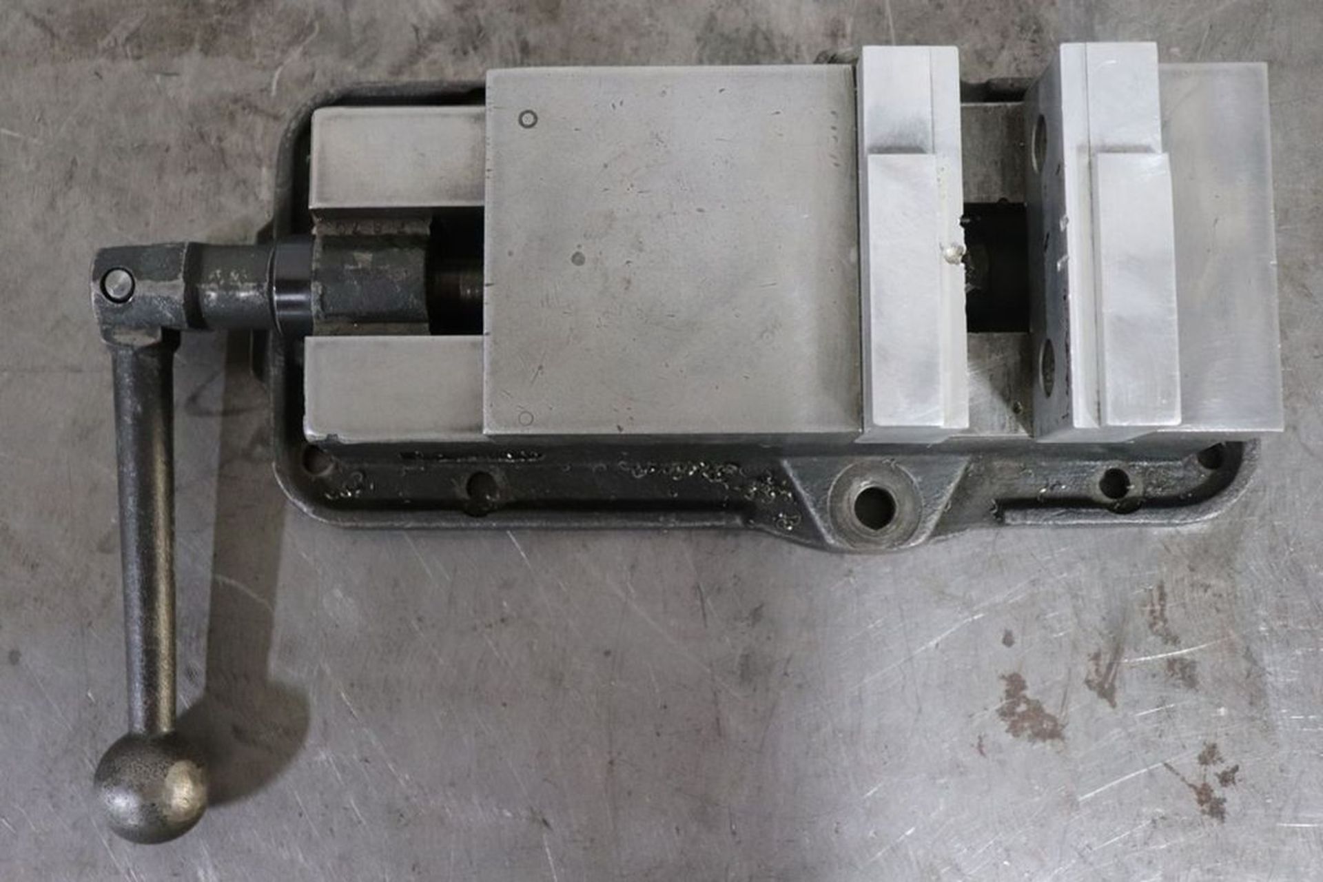 Yuasa 550-601 4″ Milling Machine Machinist Vise - Image 3 of 12