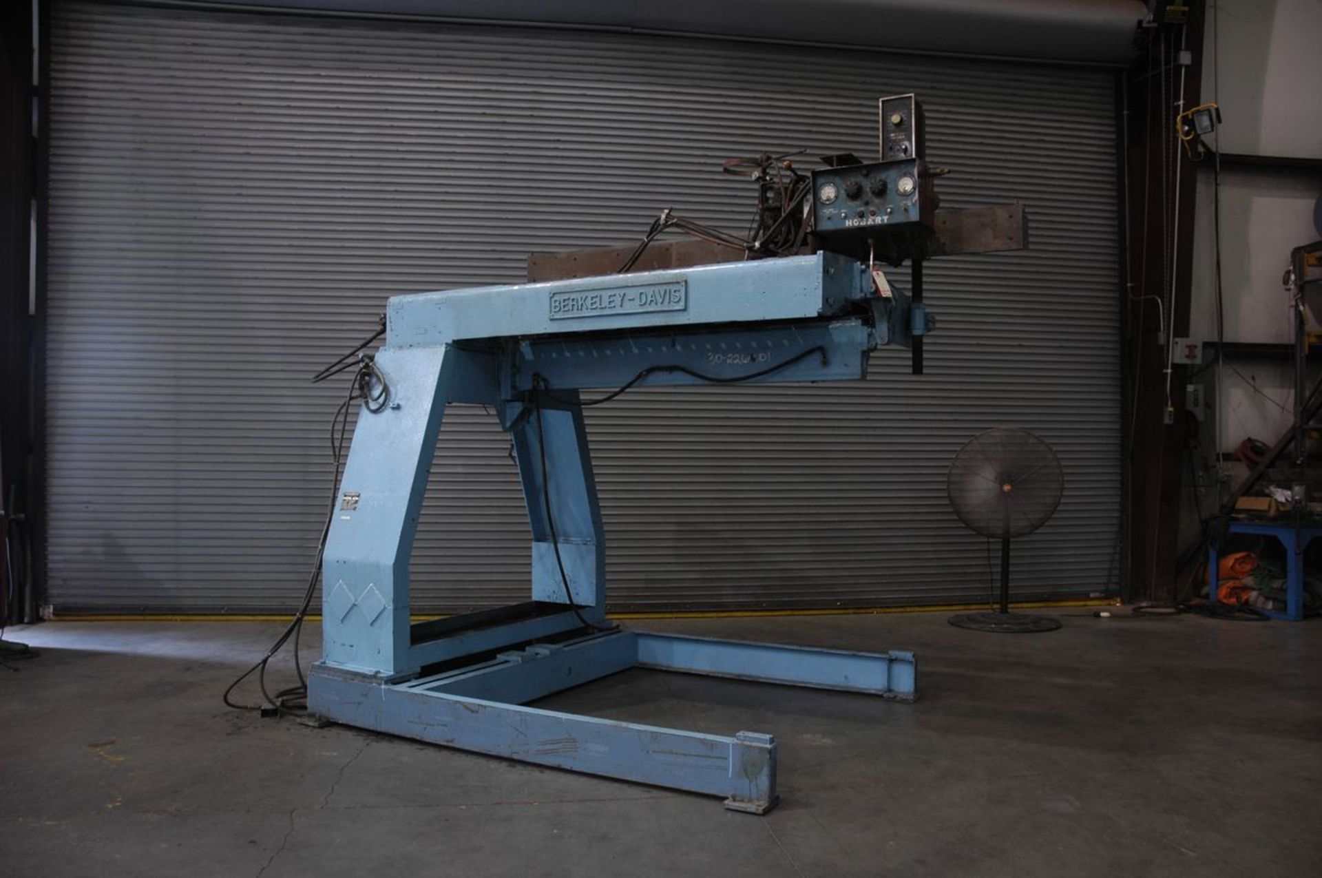 Berkeley Davis Model S2 5' Seam Welder