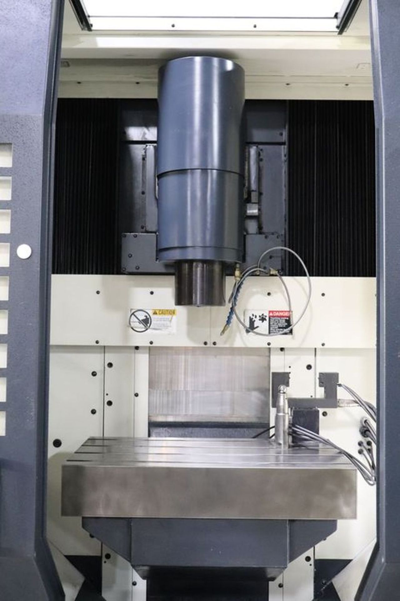 Makino SNC64 High Speed CNC Vertical Machining Center - Image 6 of 20