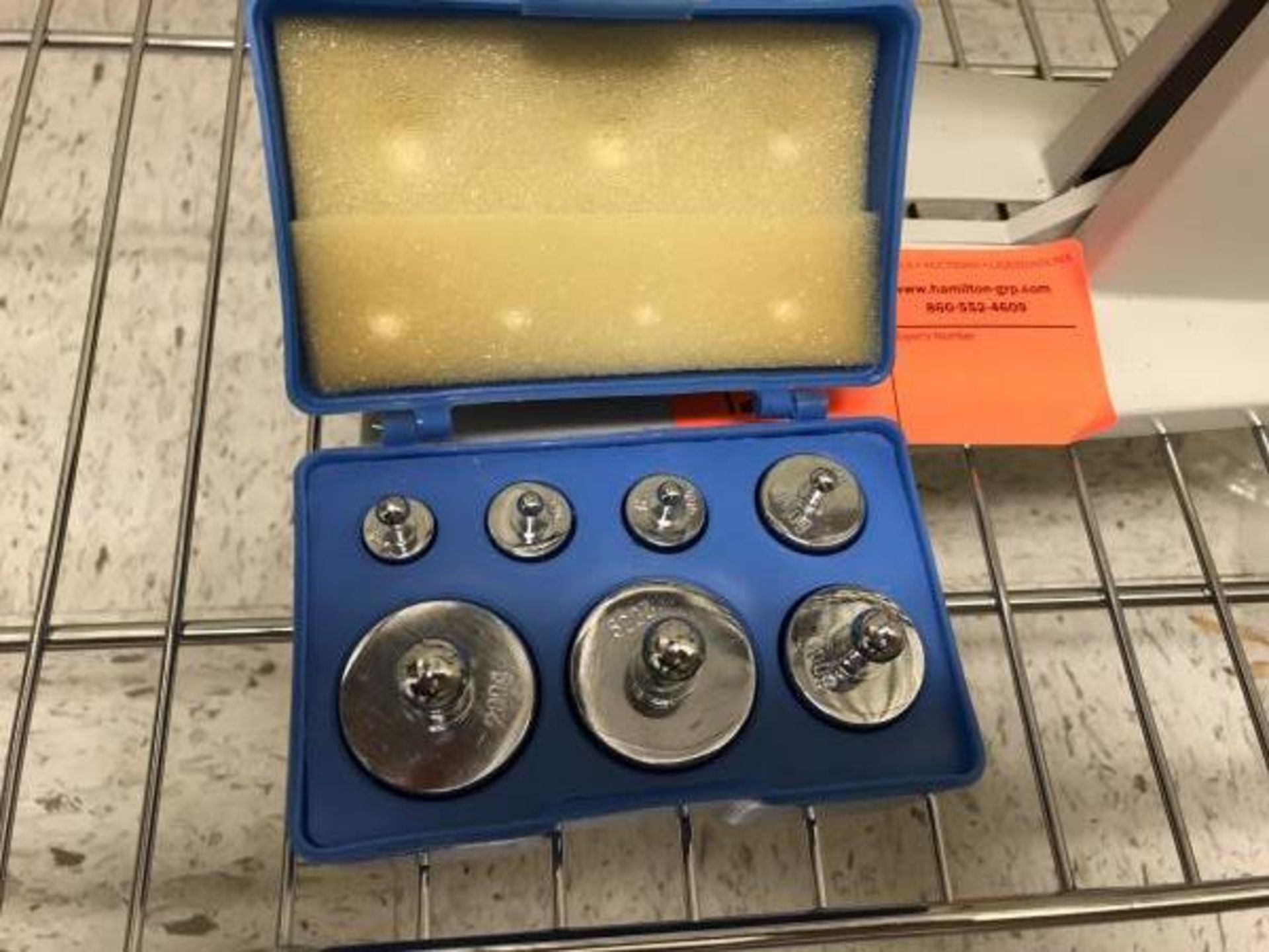 Fisher Scientific Scale with weights, M: 411 - Image 4 of 4
