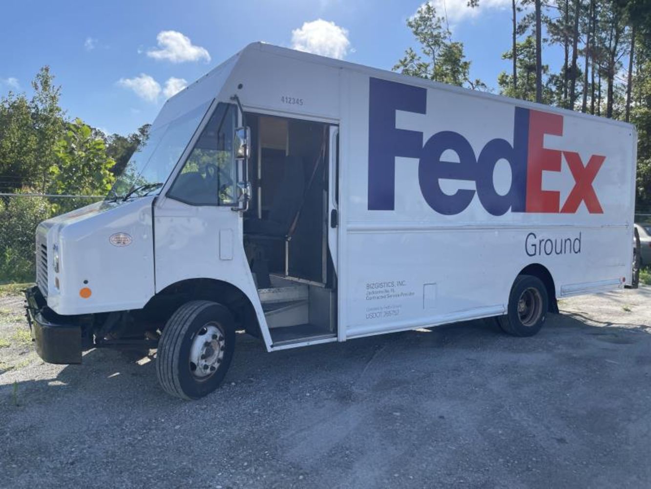 ISP Fleet Step Van Delivery Trucks From A Former Fedex Ground Contractor