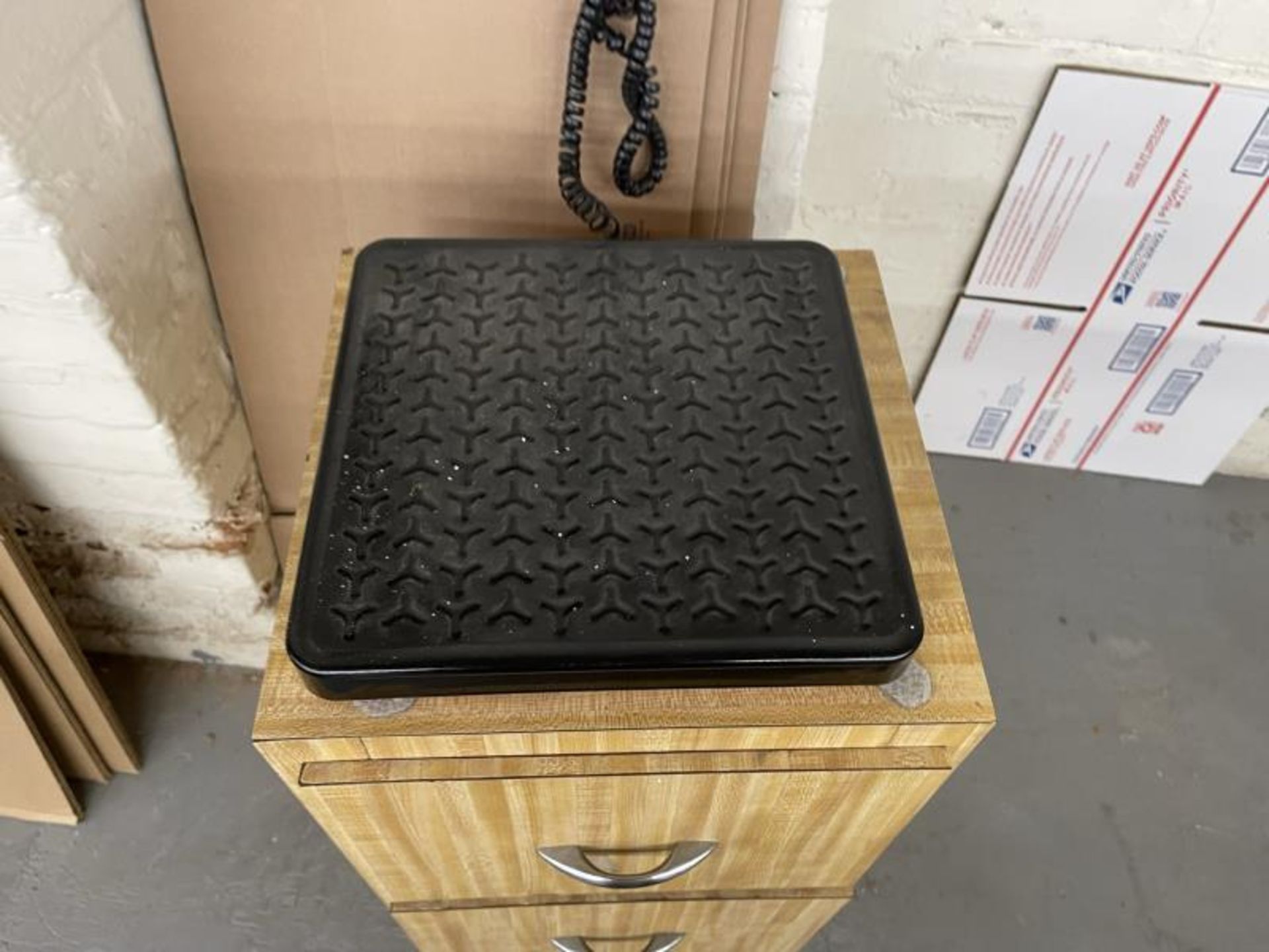 Uline 400Lbs Capacity Shipping Scale - Image 3 of 3